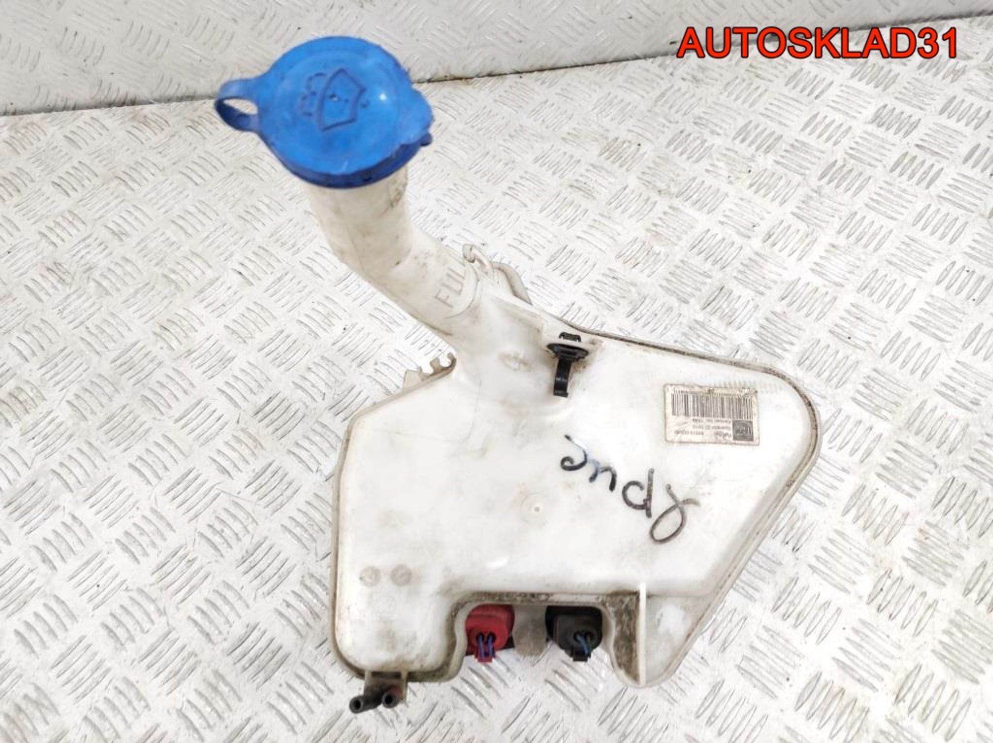 Бачок омывателя Toyota Yaris 2 853100D060, 2000 рублей, Дубовое