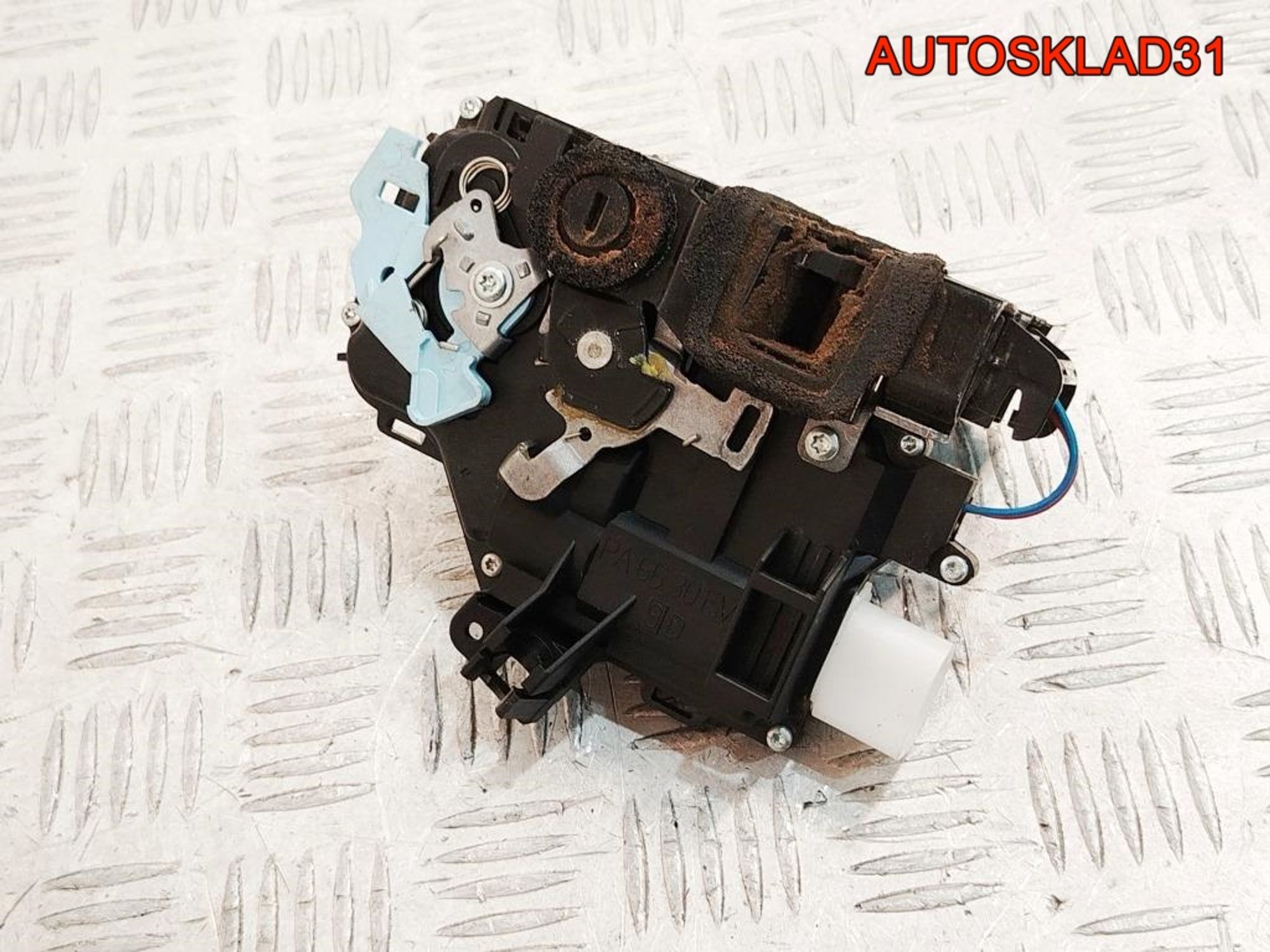 Замок двери задней правой Skoda Roomster 5J7839016C, 3000 рублей, Дубовое