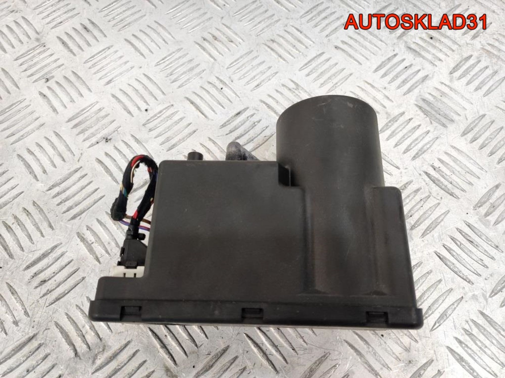 Компрессор центрального замка Audi 100 4A0862257A, 5900 рублей, Дубовое