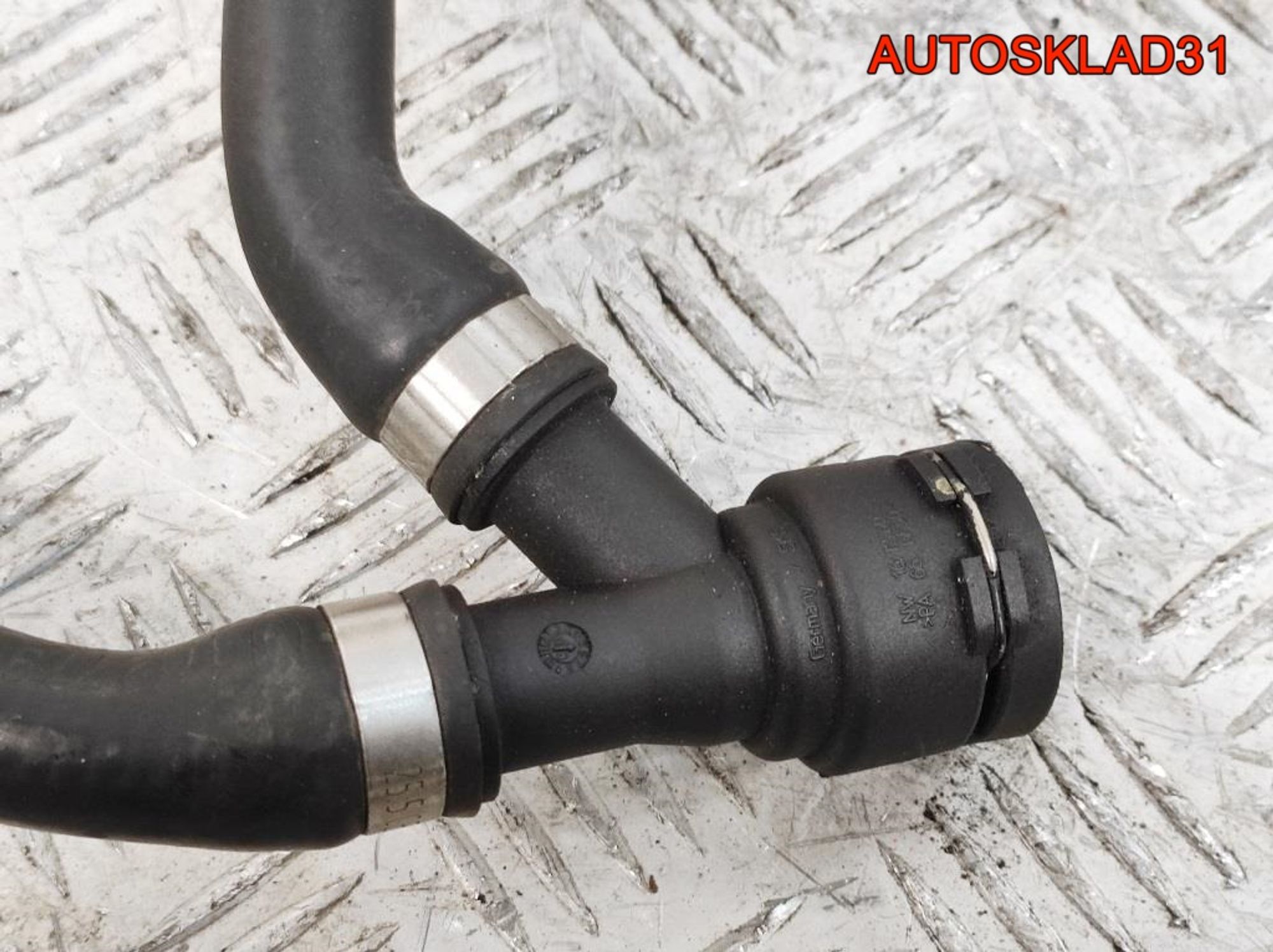 Шланг системы охлаждения BMW E90 2.0 N47D20A 17127799750, 1500 рублей, Дубовое