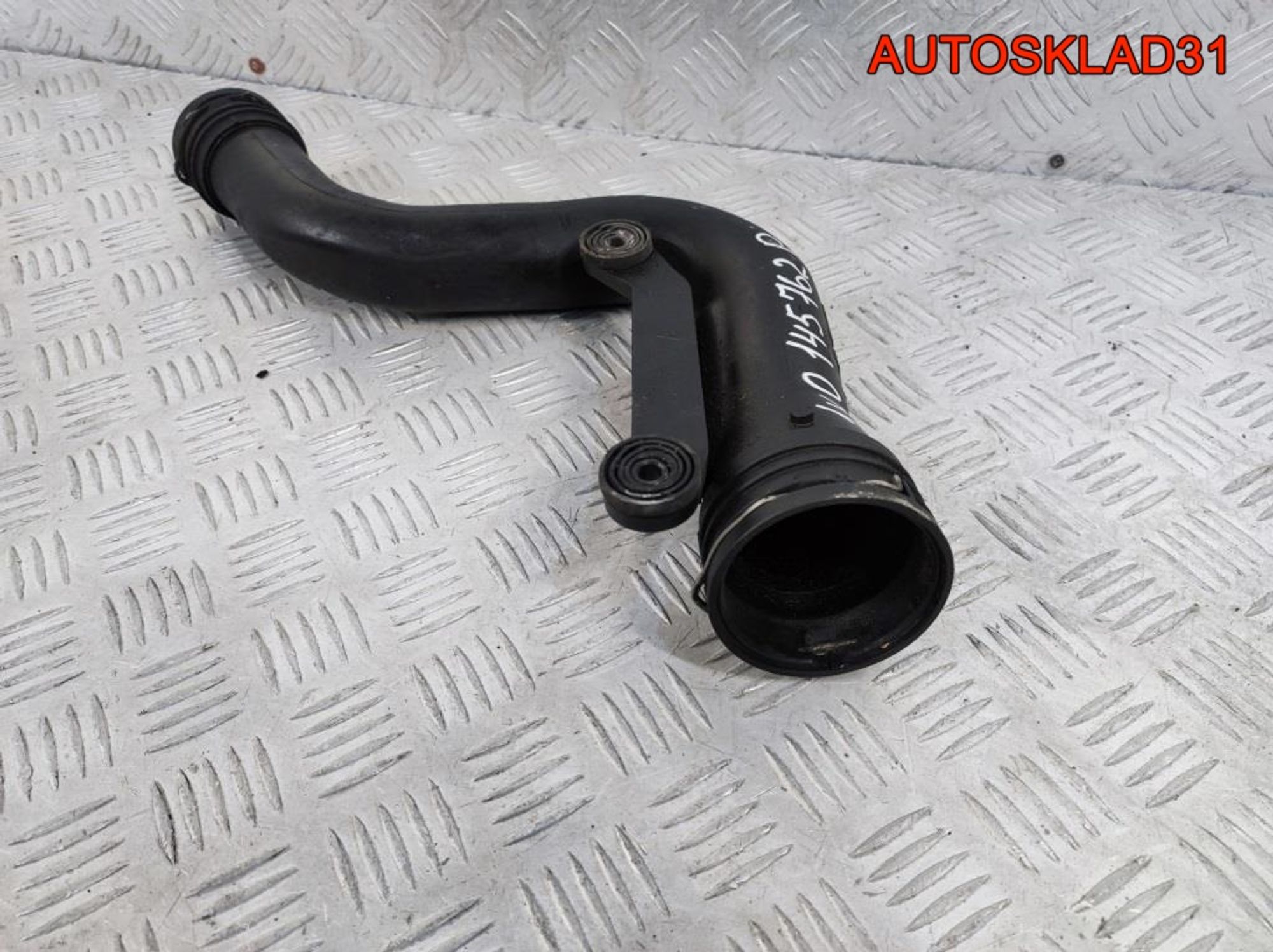 Патрубок интеркулера  VW Gоlf 5 1.9 BXE 1K0145762P, 1700 рублей, Дубовое