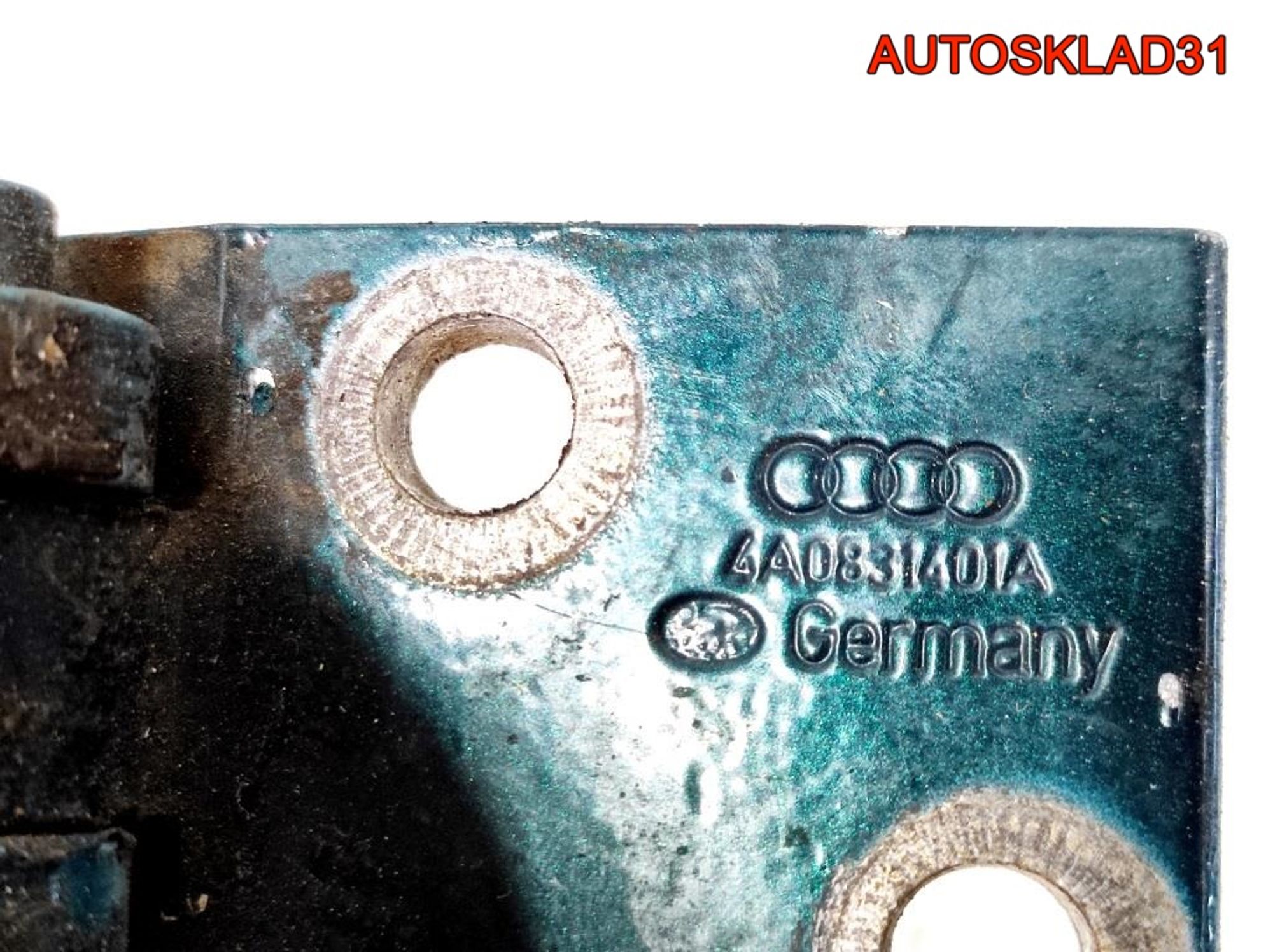 Петля двери передняя верхняя правая Audi A6 C4, 900 рублей, Дубовое