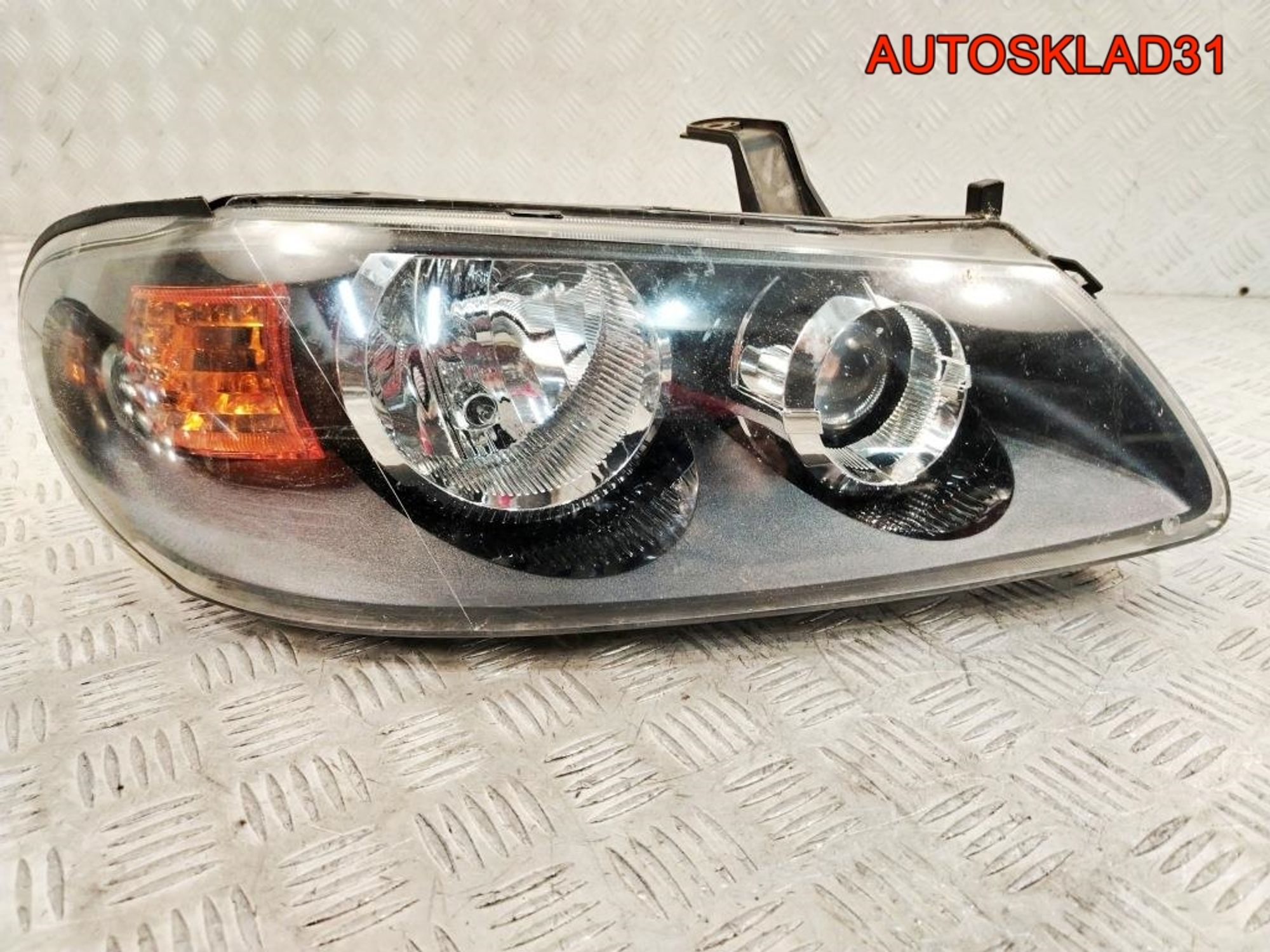 Фара правая Nissan Almera N16 Рестайлинг 26010BN67A, 13000 рублей, Дубовое