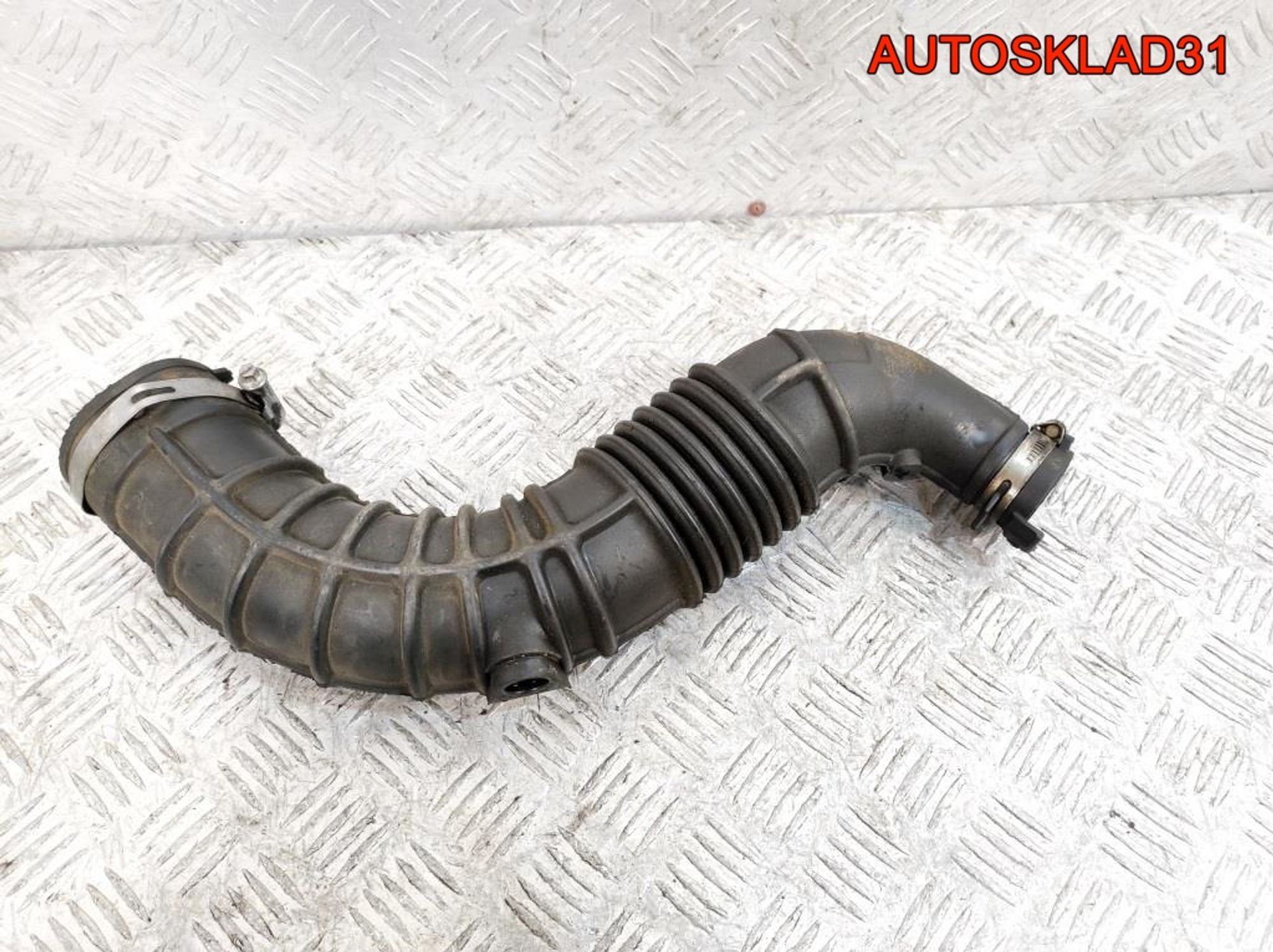 Патрубок воздушного фильтра Renault Megane 2 8200500384, 1200 рублей, Дубовое