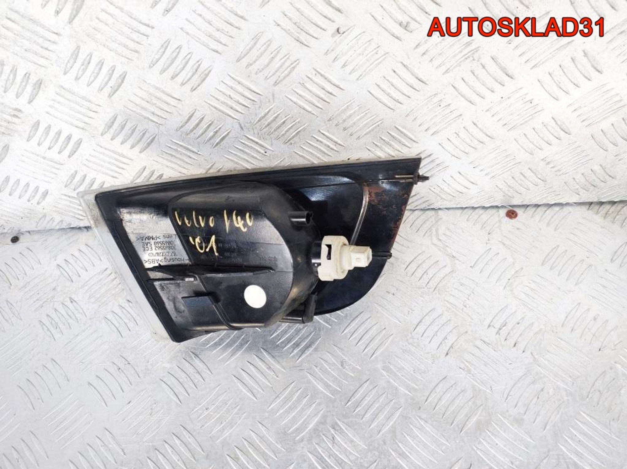 Указатель поворота левый белый Volvo V40 30865562, 900 рублей, Дубовое