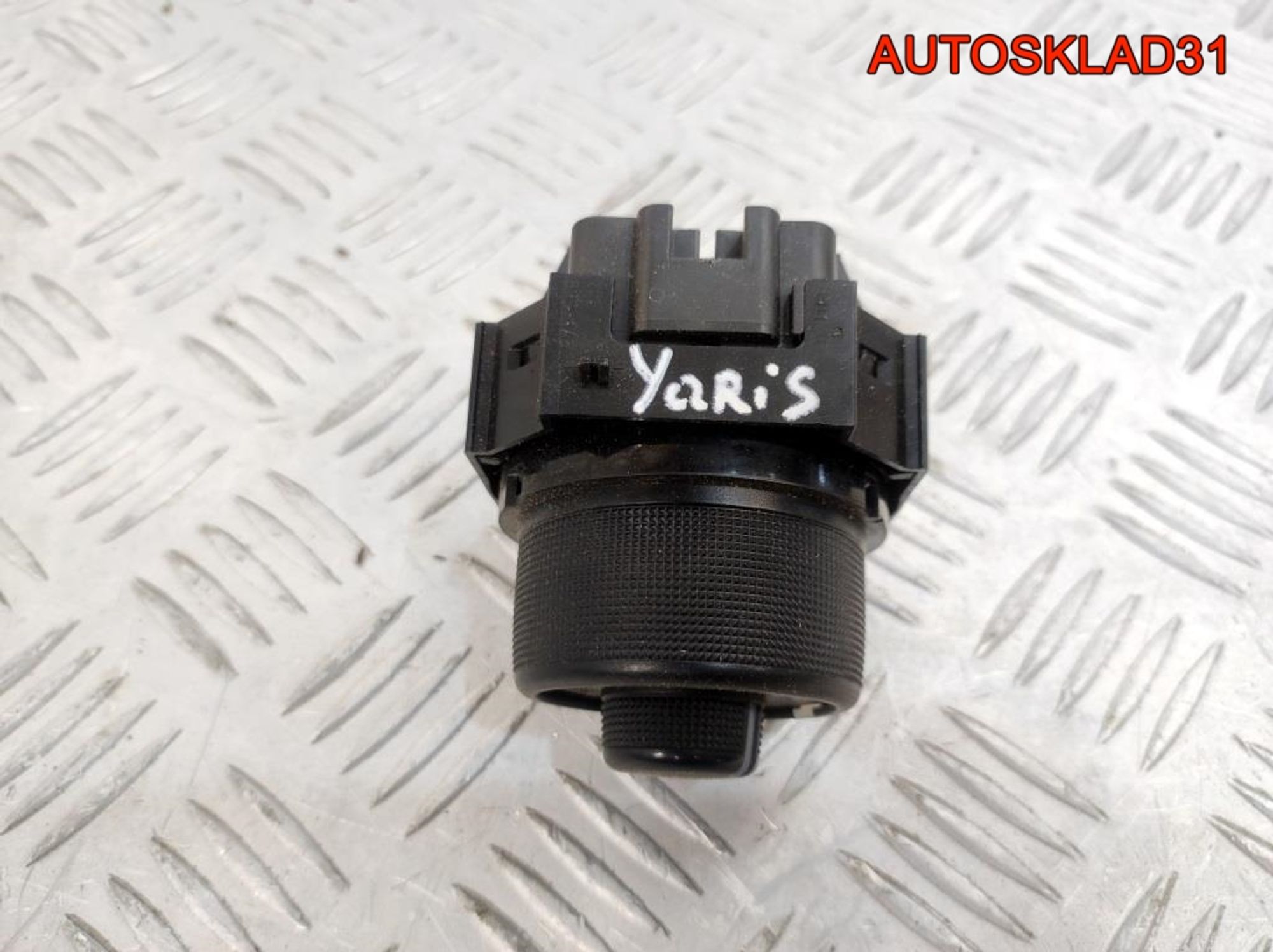 Переключатель отопителя Toyota Yaris 2 559020D010, 500 рублей, Дубовое