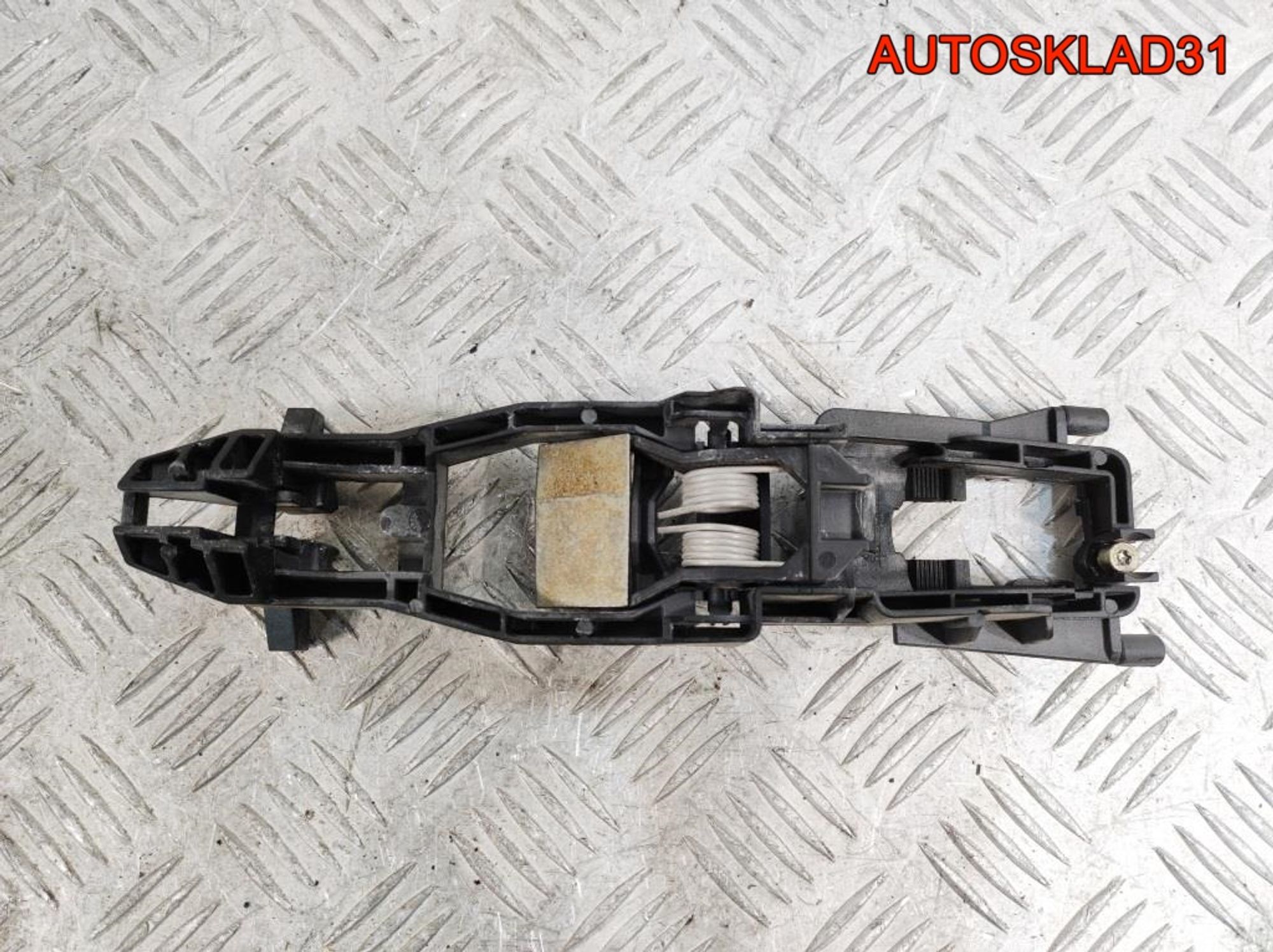 Кронштейн ручки передней левой Mercedes W211 A2037600334, 900 рублей, Дубовое