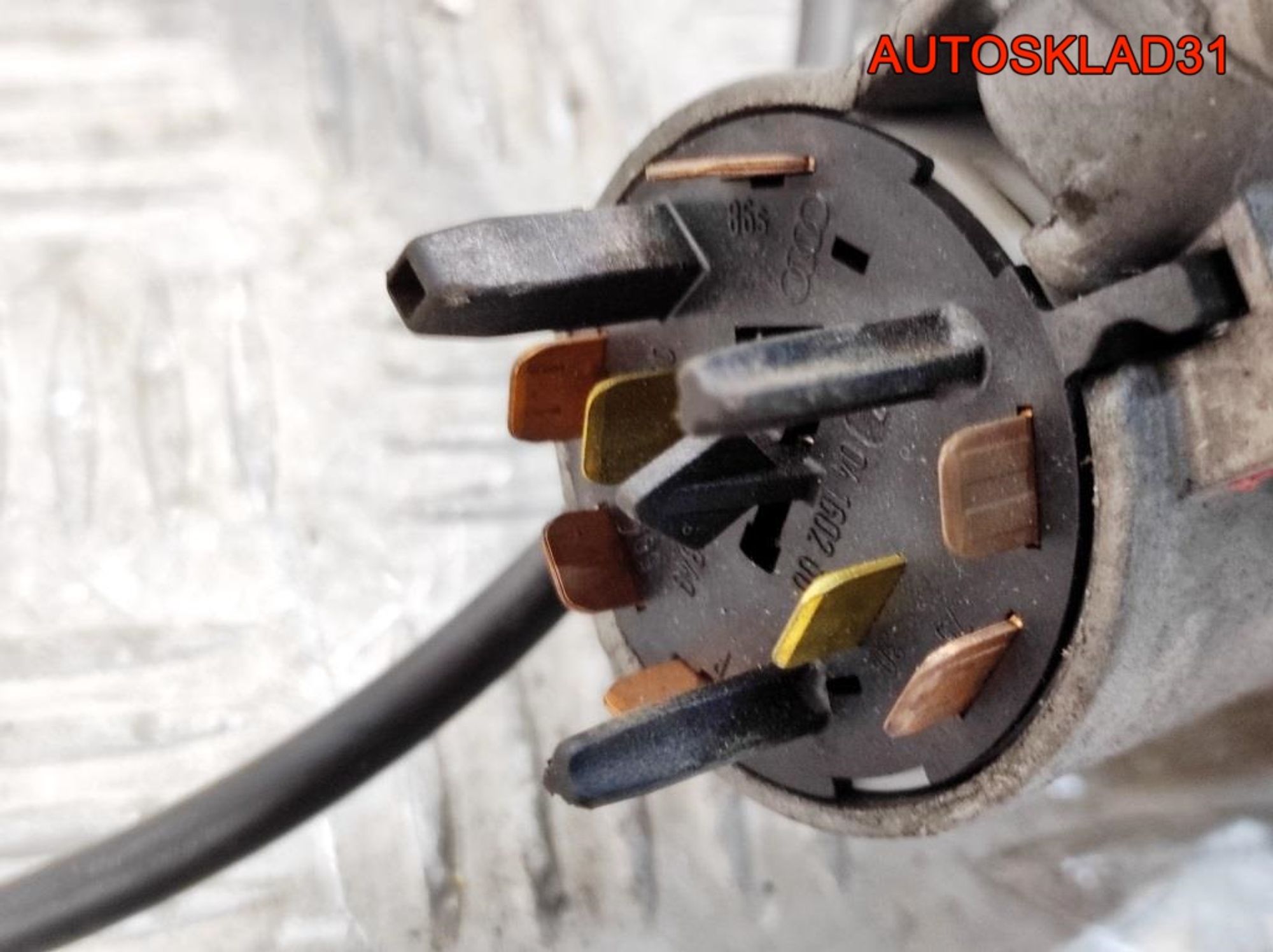 Комплект замок зажигания и личинка с ключом VW Golf 4 4B0905851B, 3600 рублей, Дубовое