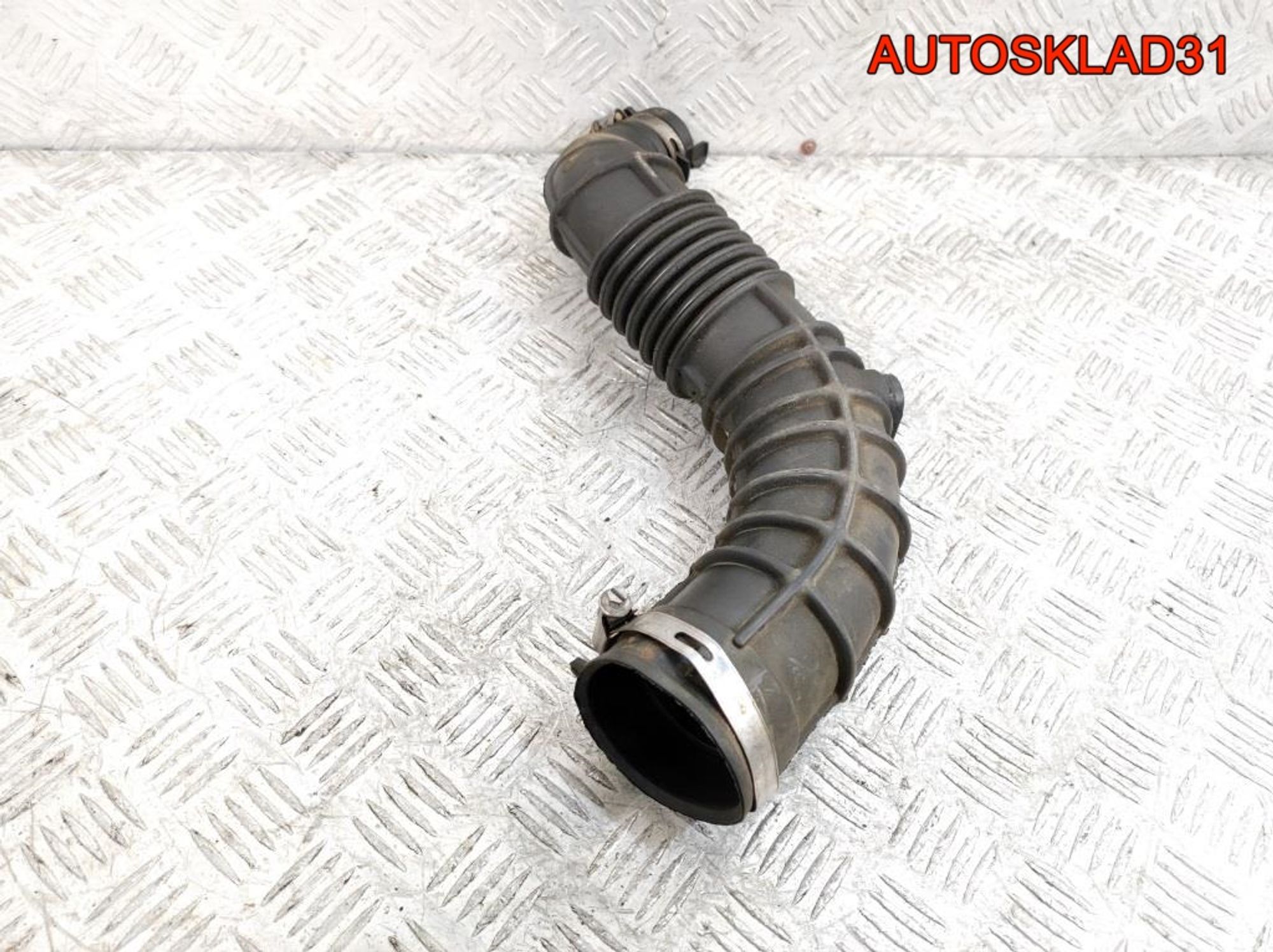 Патрубок воздушного фильтра Renault Megane 2 8200500384, 1200 рублей, Дубовое