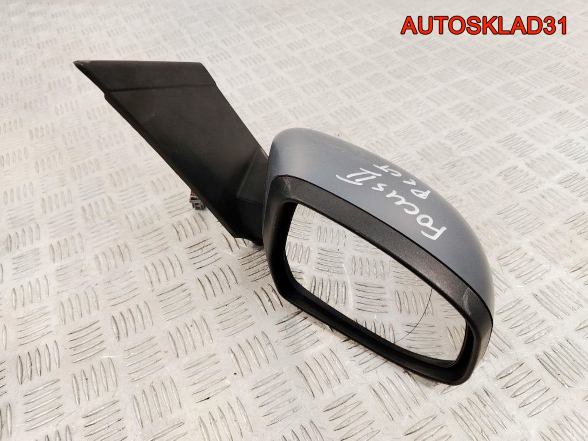 Зеркало правое Ford Focus 2 1728322 Рестайлинг, 6000 рублей, Дубовое