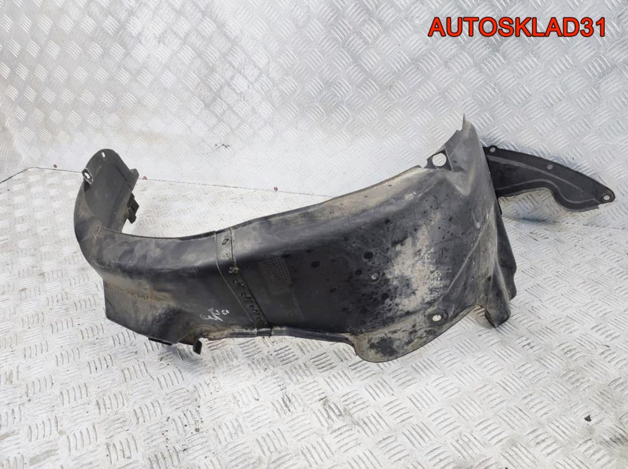 Локер передний левый Kia Ceed 868151H000, 2900 рублей, Дубовое