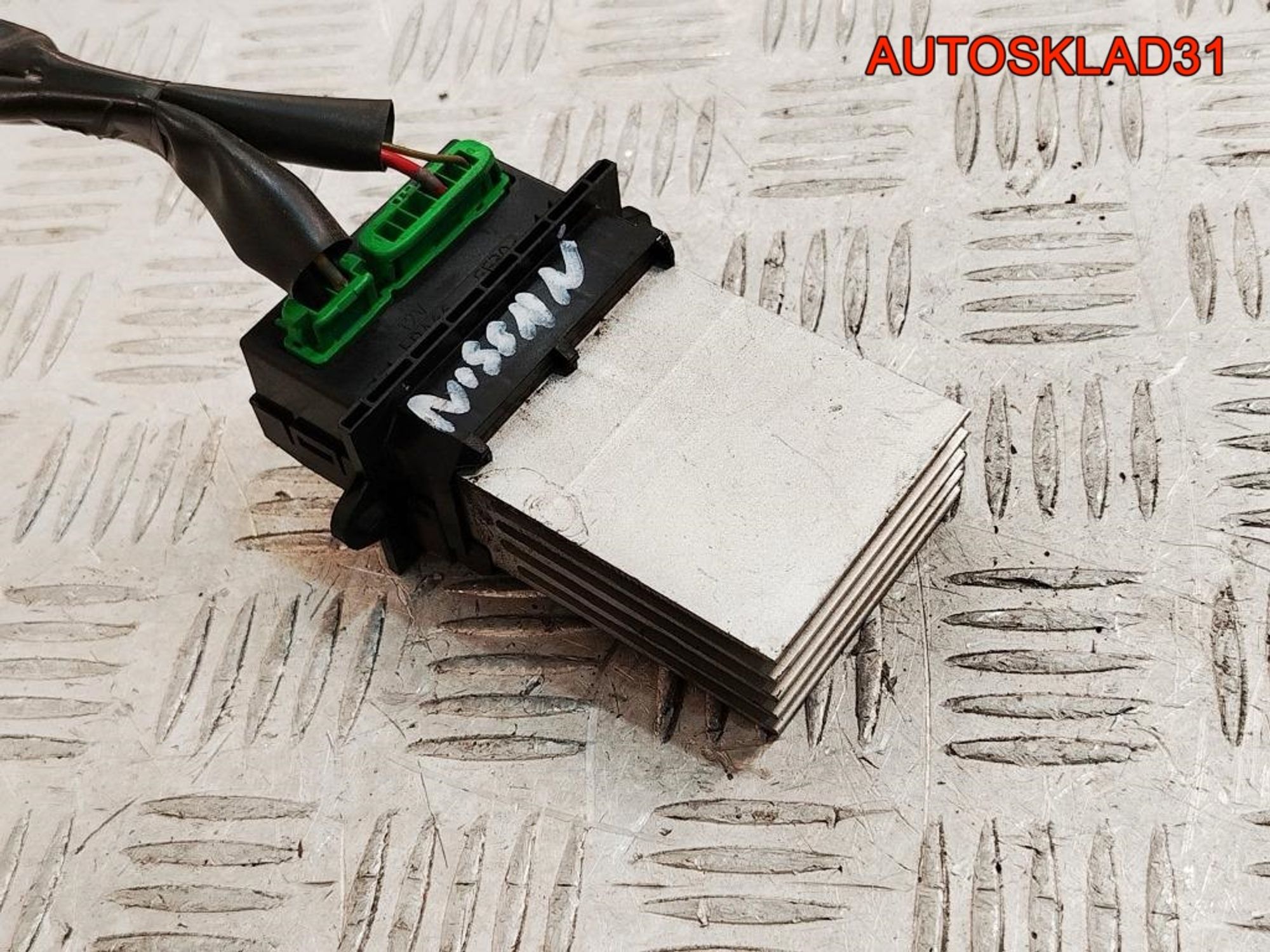 Резистор отопителя Nissan Note E11 F657165W, 1500 рублей, Дубовое