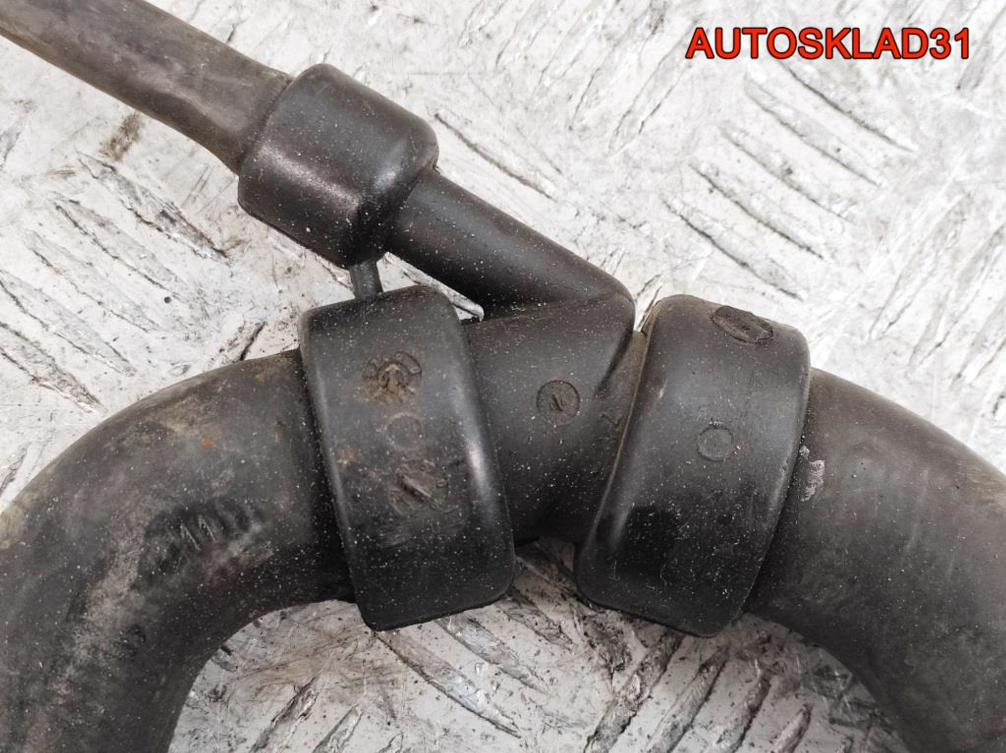 Патрубок радиатора Audi A6 C5 2,4 Бензин 4B0121101N, 1000 рублей, Дубовое