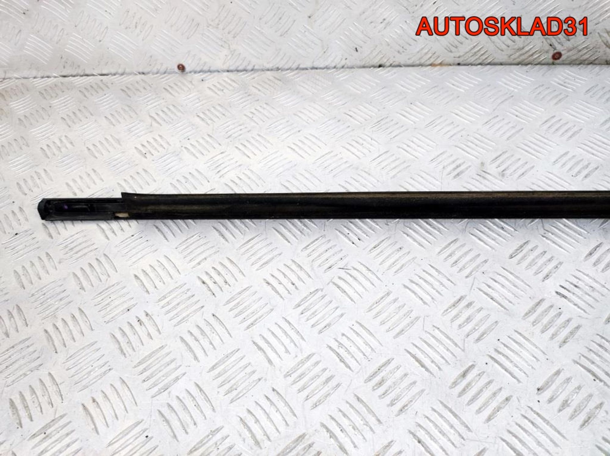 Накладка стекла заднего левого Mercedes W210 Седан, 900 рублей, Дубовое