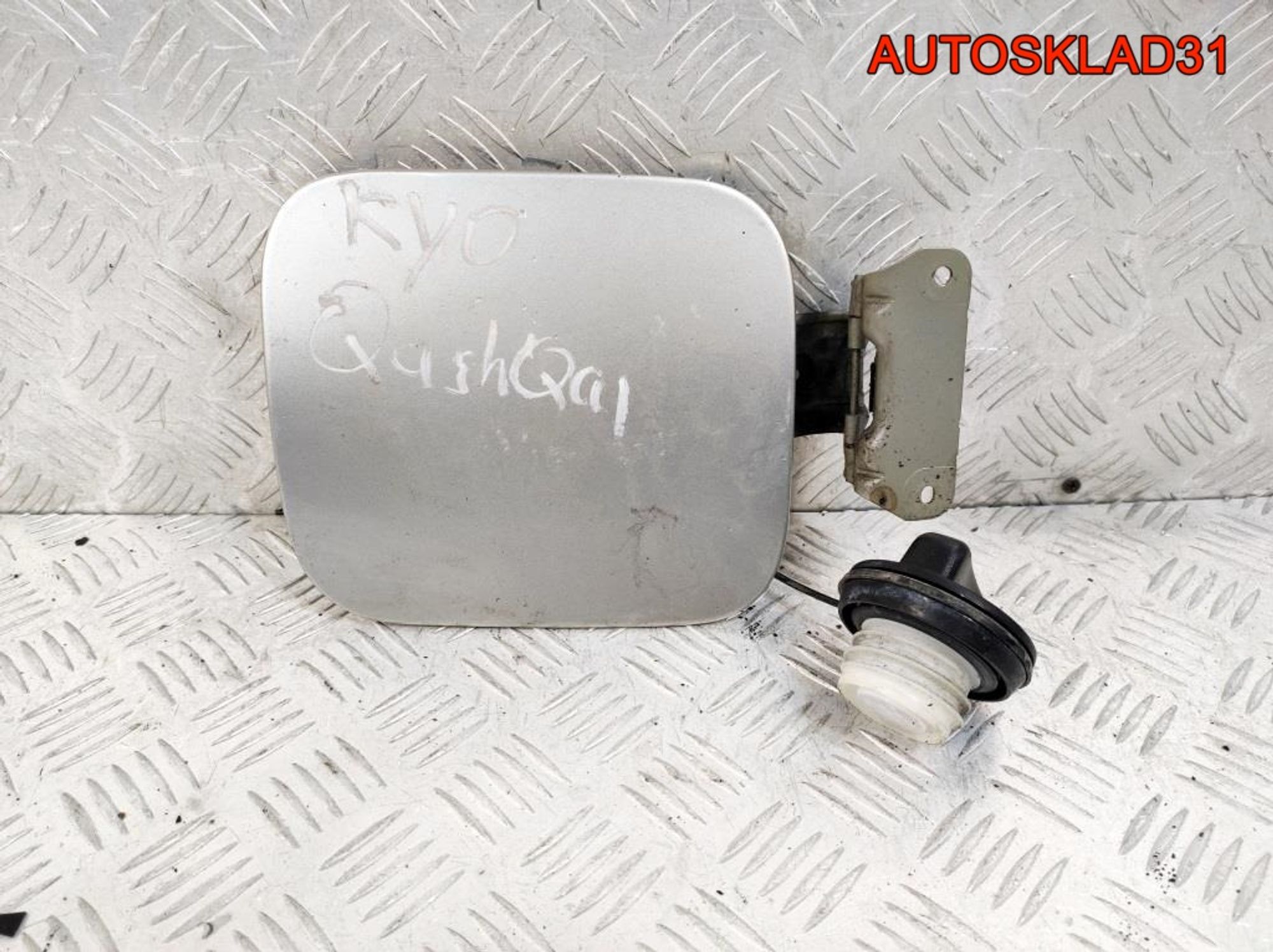 Лючок бензобака Nissan Qashqai G8830JD0M0, 900 рублей, Дубовое