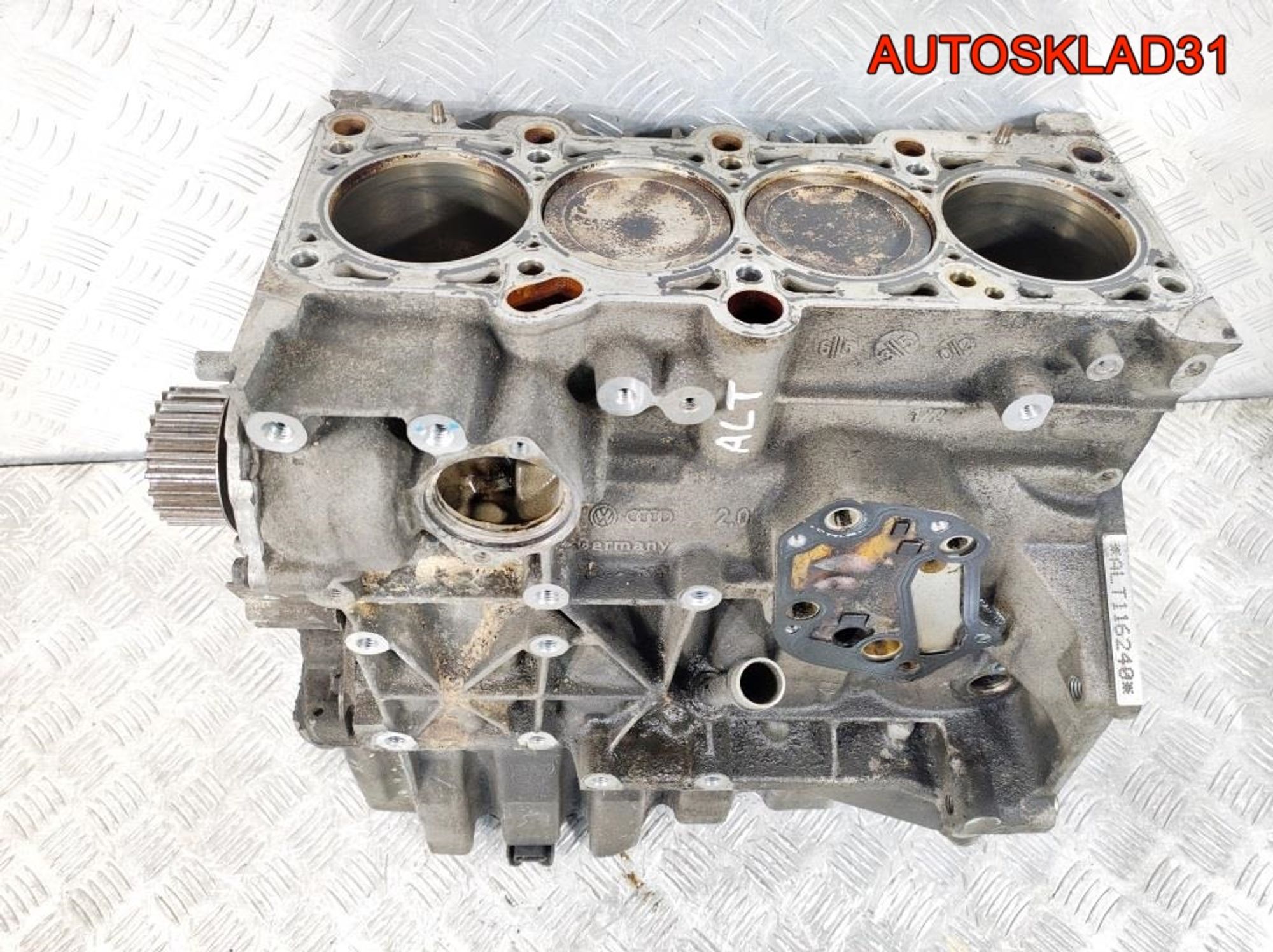 Блок цилиндров VW Passat B5+ 2,0 ALT 06D103023, 36000 рублей, Дубовое