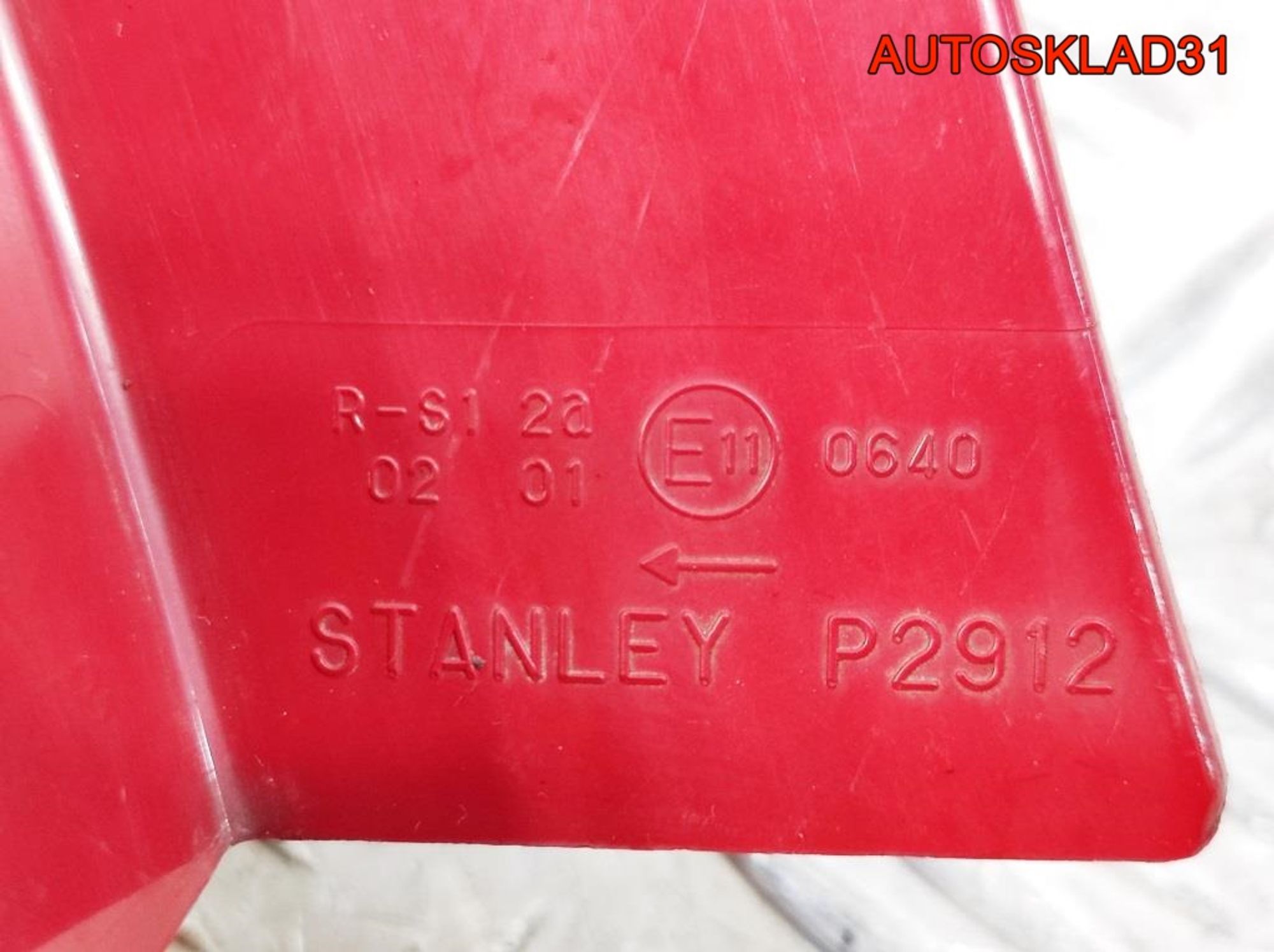 Фонарь задний левый Mazda 3 BK BP4K51160E Хетчбэк, 2500 рублей, Дубовое