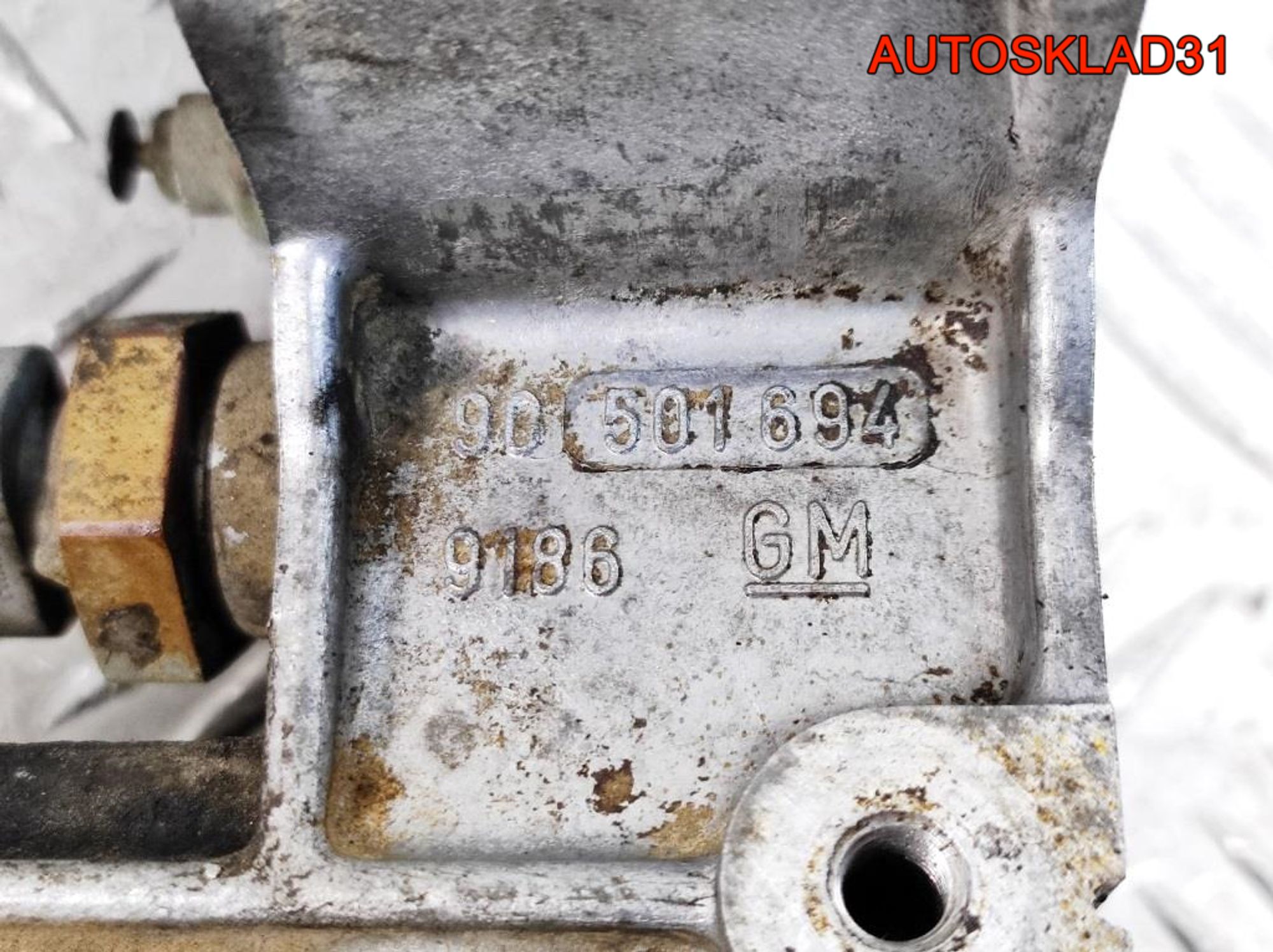 Фланец системы охлаждения Opel Vectra B 90501694, 1400 рублей, Дубовое