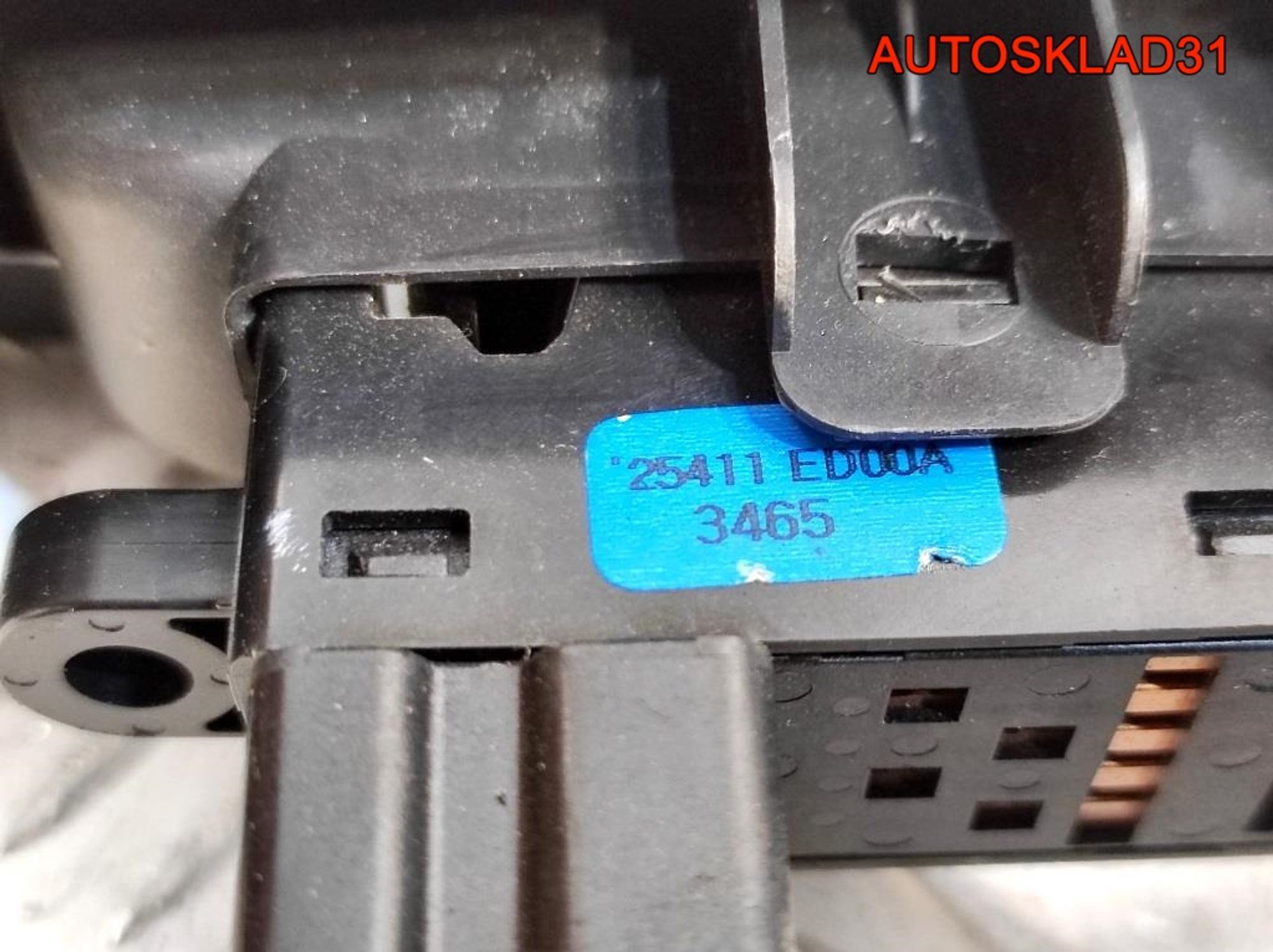 Кнопка стеклоподъемника Nissan Note E11 25411ED00A, 900 рублей, Дубовое
