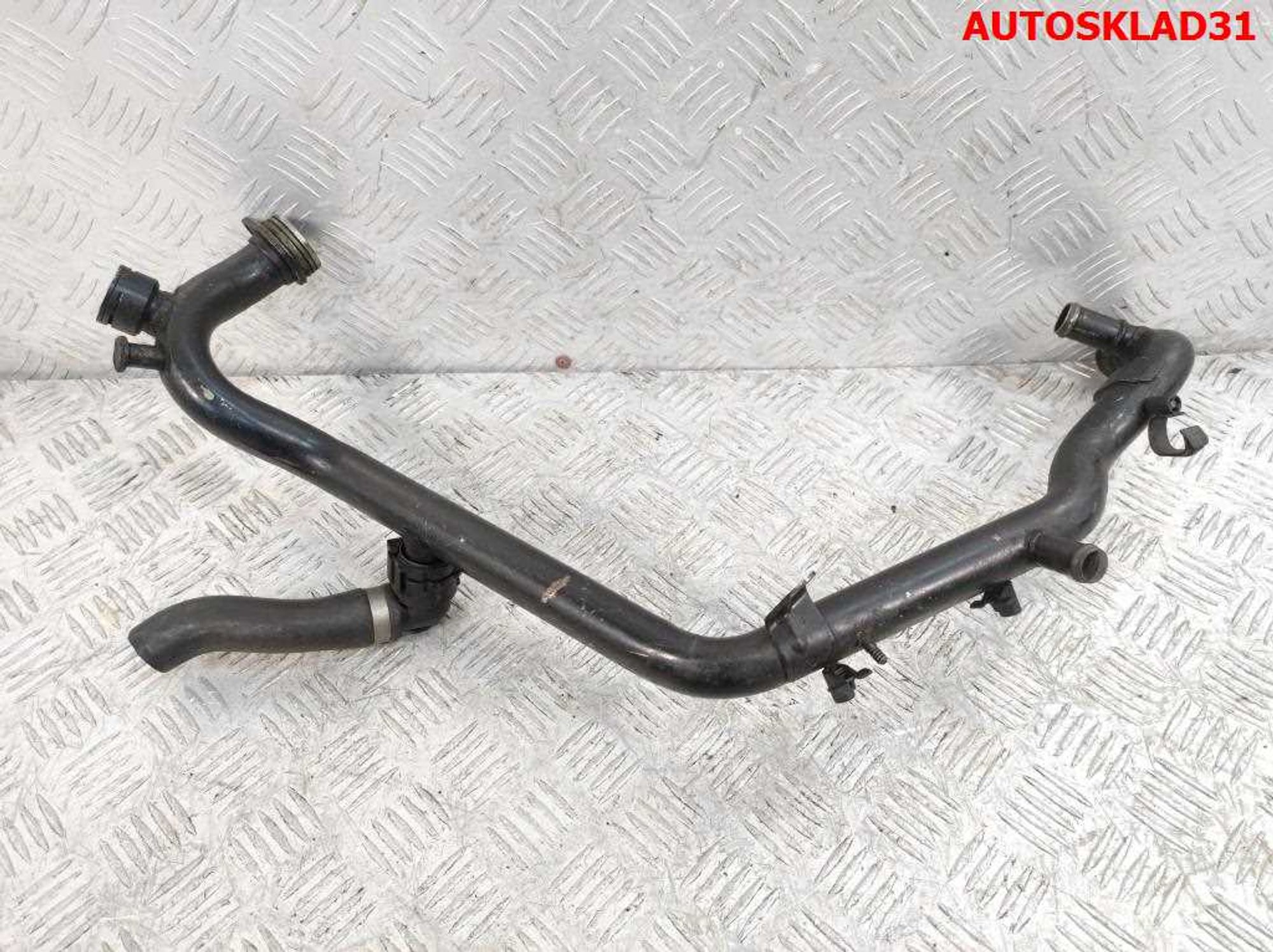 Трубка охлаждающей жидкости Audi A4 B6 2,0 Бензин 06D121071G, 600 рублей, Дубовое