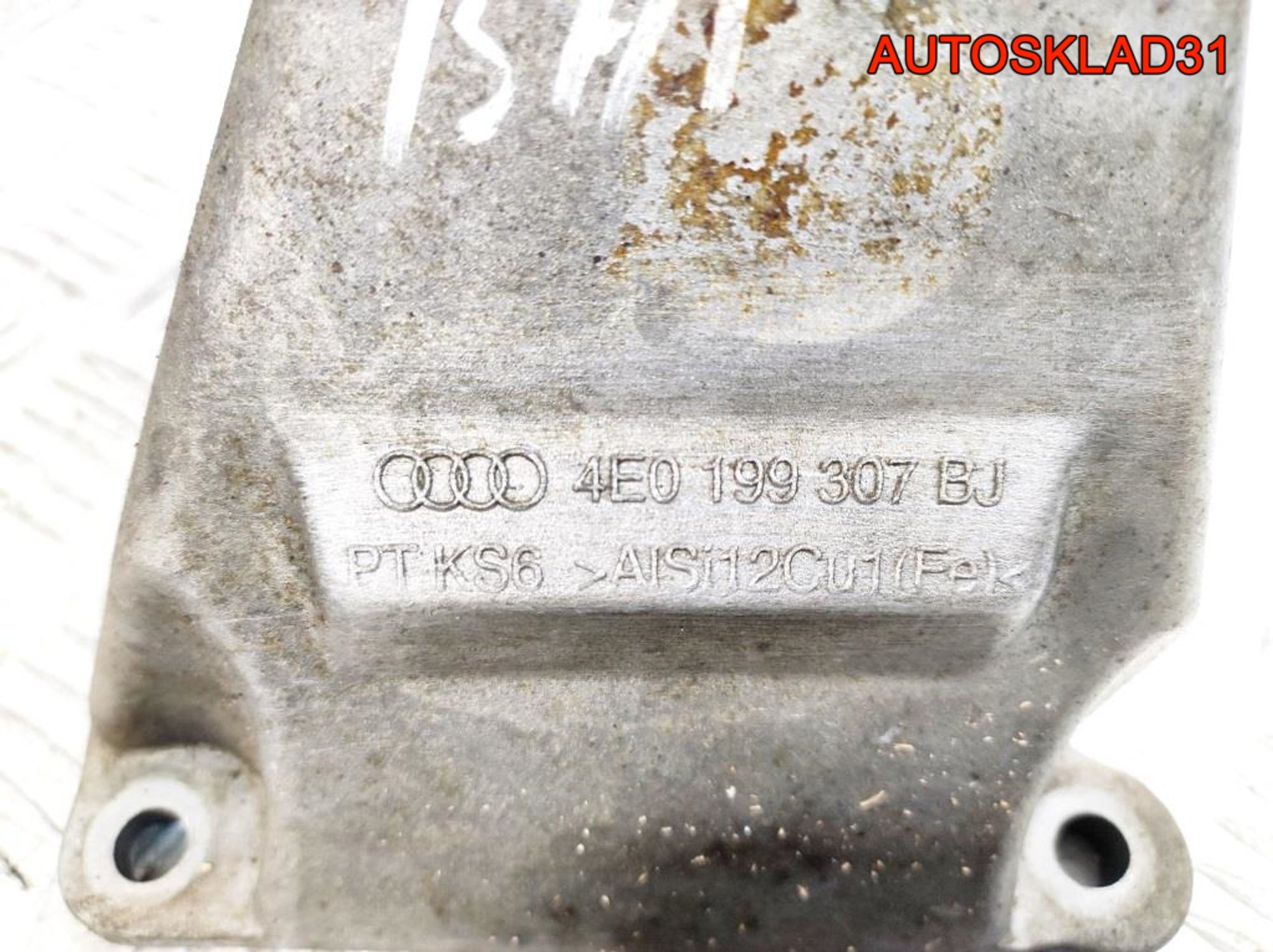 Кронштейн двигателя левый Audi A8 D3 6.0BHT Бензин 4E0199307BJ, 500 рублей, Дубовое