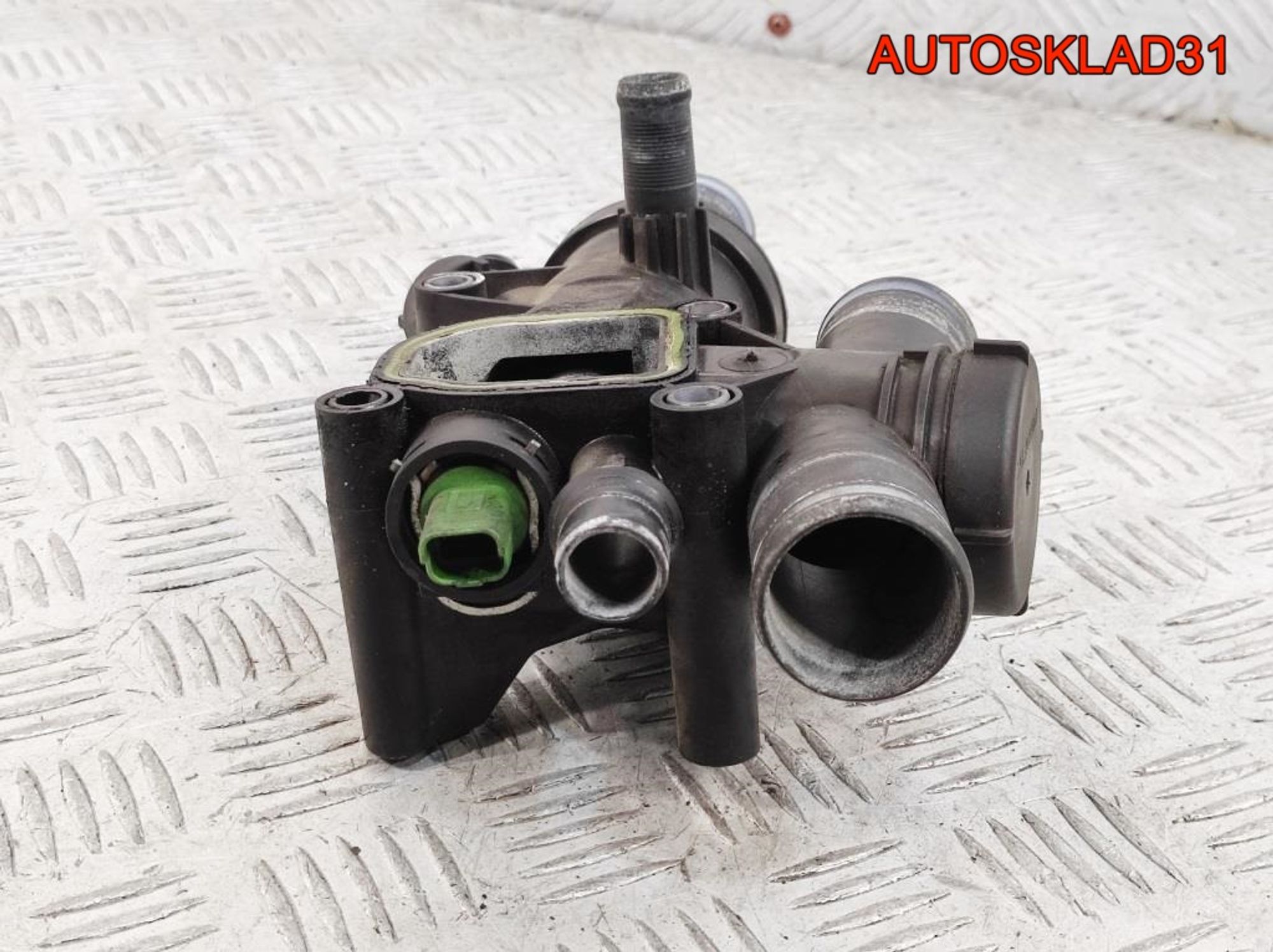 Корпус термостата Citroen C5 2.0 HDI 9656182980, 2000 рублей, Дубовое
