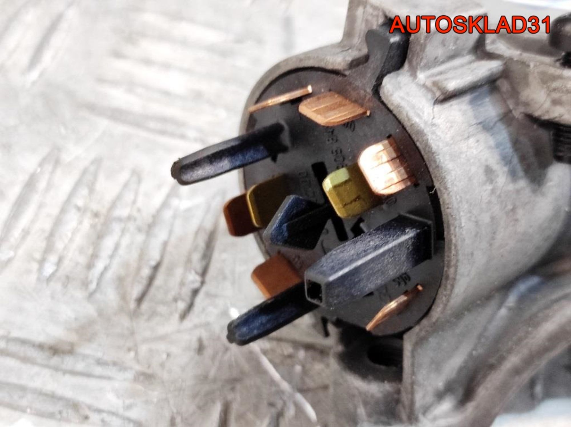 Комплект замок зажигания и личинки с ключом VW Passat B5 4B0905851A, 4100 рублей, Дубовое