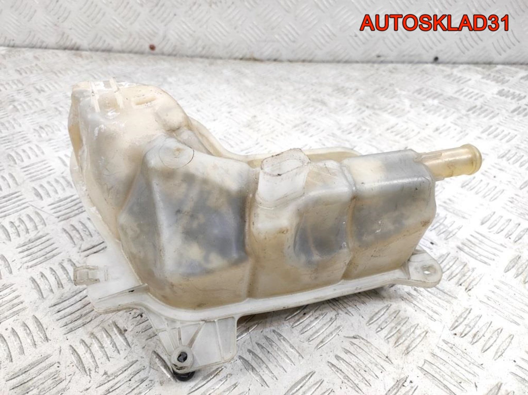 Бачок расширительный Audi A4 B6 8E0121403A, 1300 рублей, Дубовое