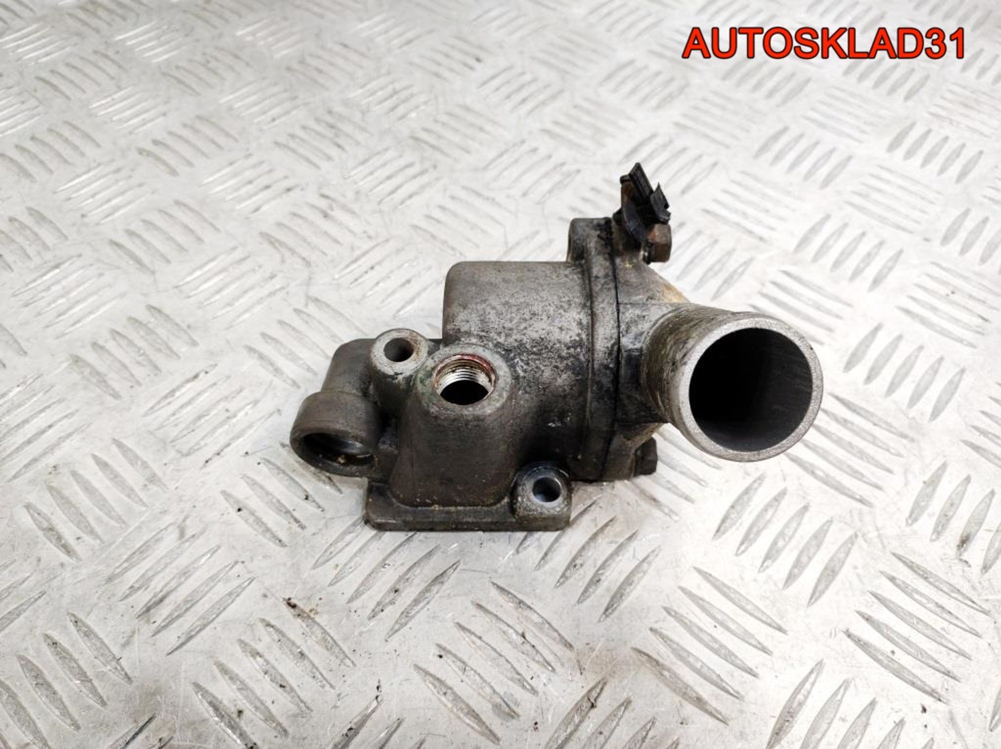 Корпус термостата Hyundai Getz 1 1,3 G4EA Бензин 2561322600, 500 рублей, Дубовое