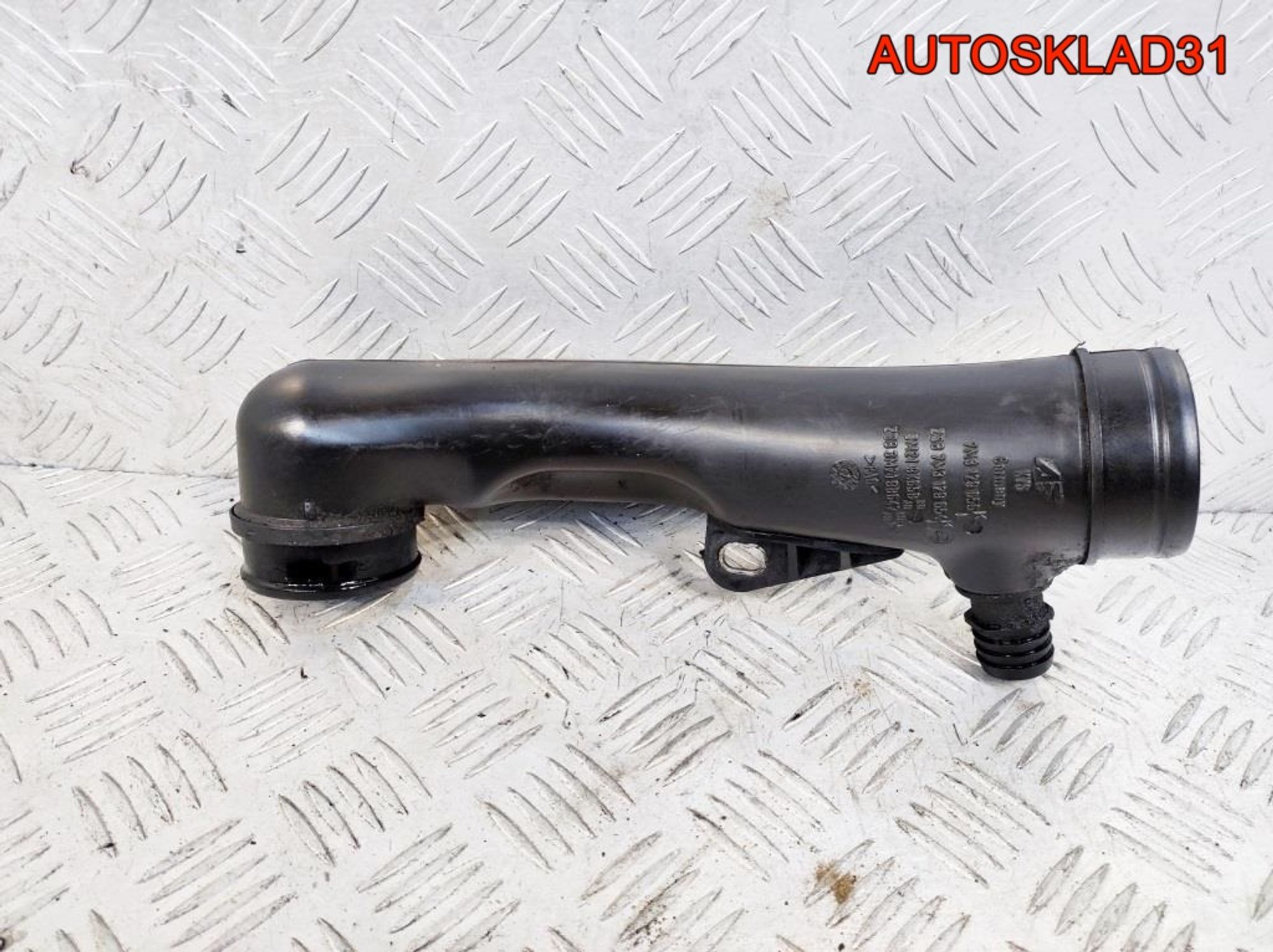 Патрубок интеркулера Volkswagen Sharan 7M3129654K, 2500 рублей, Дубовое