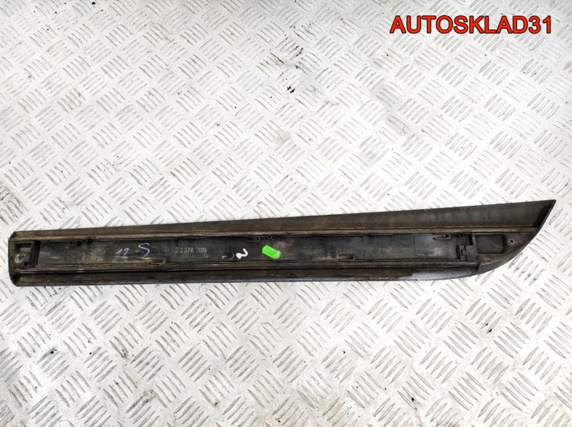 Молдинг задней правой двери Audi A6 C6 4F0853970B, 2300 рублей, Дубовое
