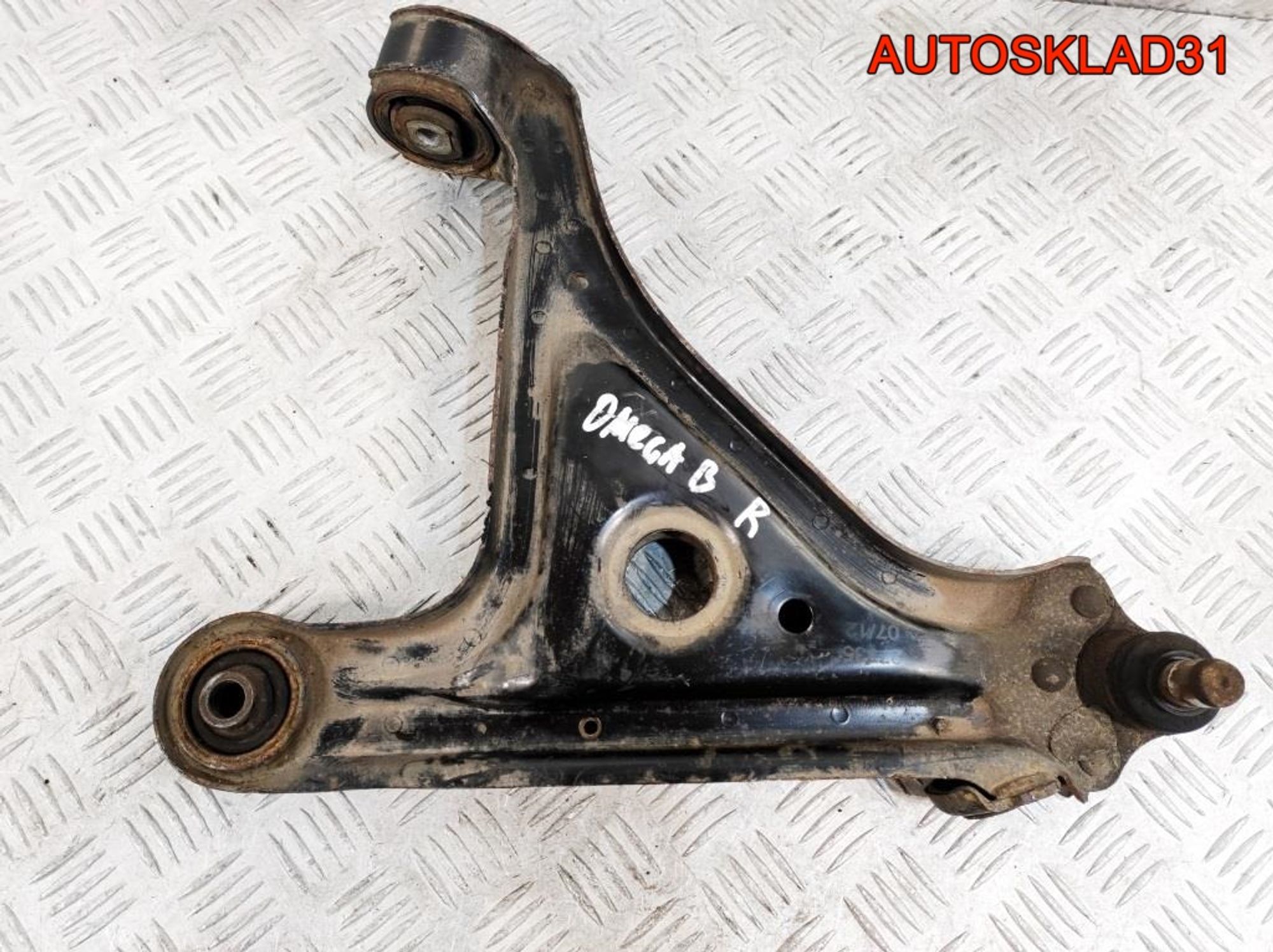 Рычаг передний правый нижний Opel Omega B 90576789, 3200 рублей, Дубовое