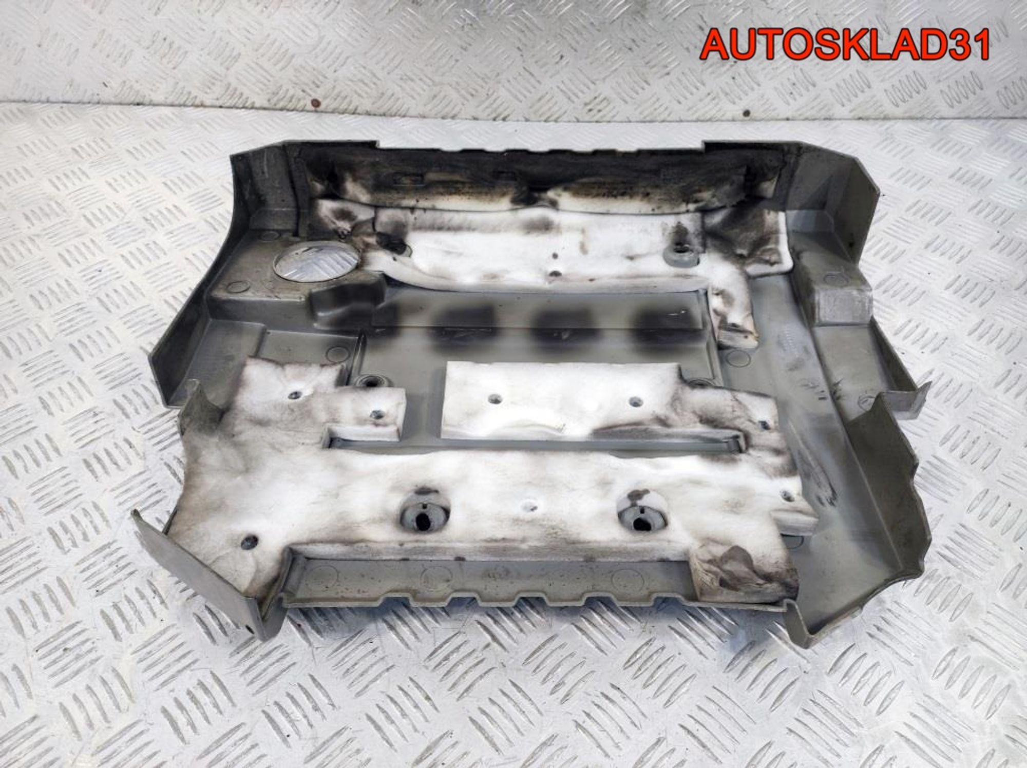 Накладка декоративная  Mitsubishi Carisma MD347865, 1300 рублей, Дубовое