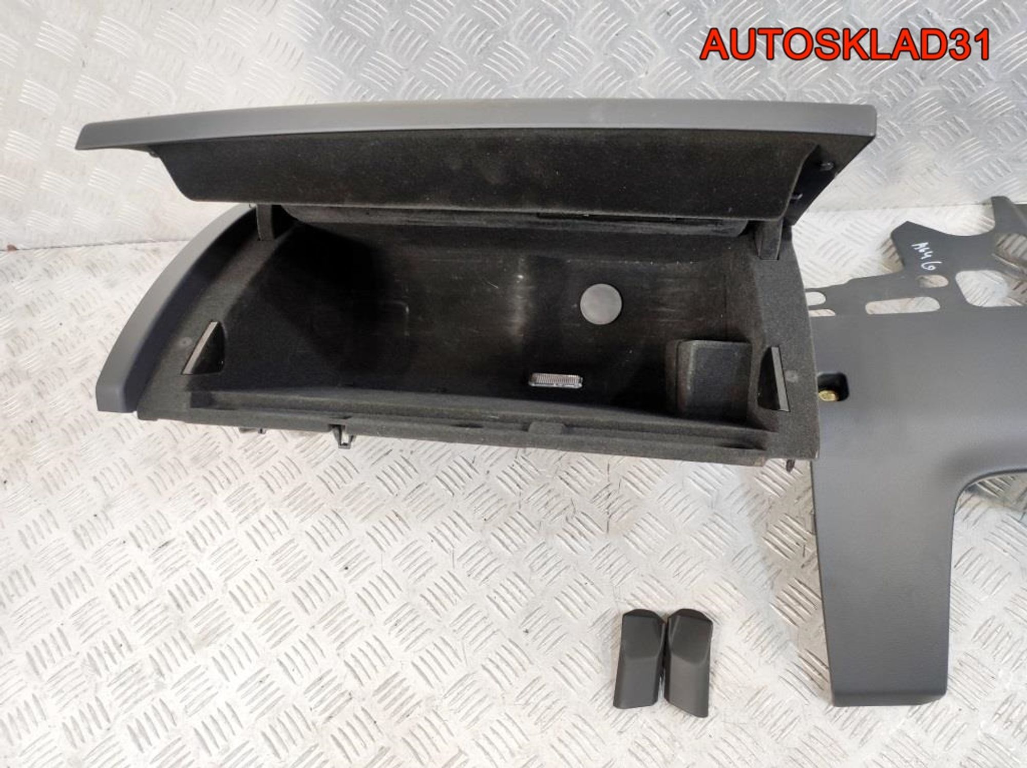 Бардачок Audi A6 C7 3.0 CDU 4G1857035, 6000 рублей, Дубовое