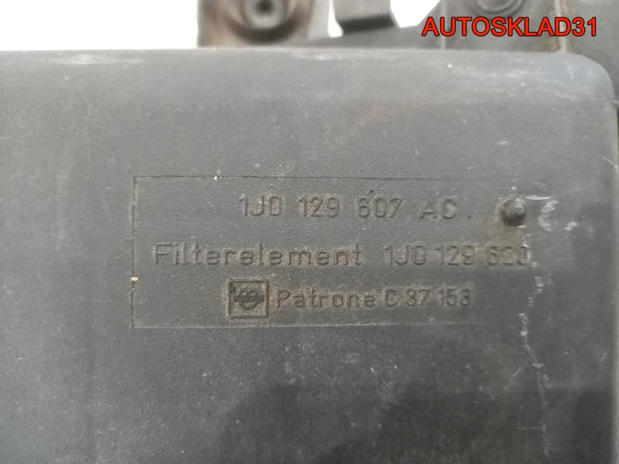 Корпус воздушного фильтра VW Golf 4 1J0129607AC, 1800 рублей, Дубовое