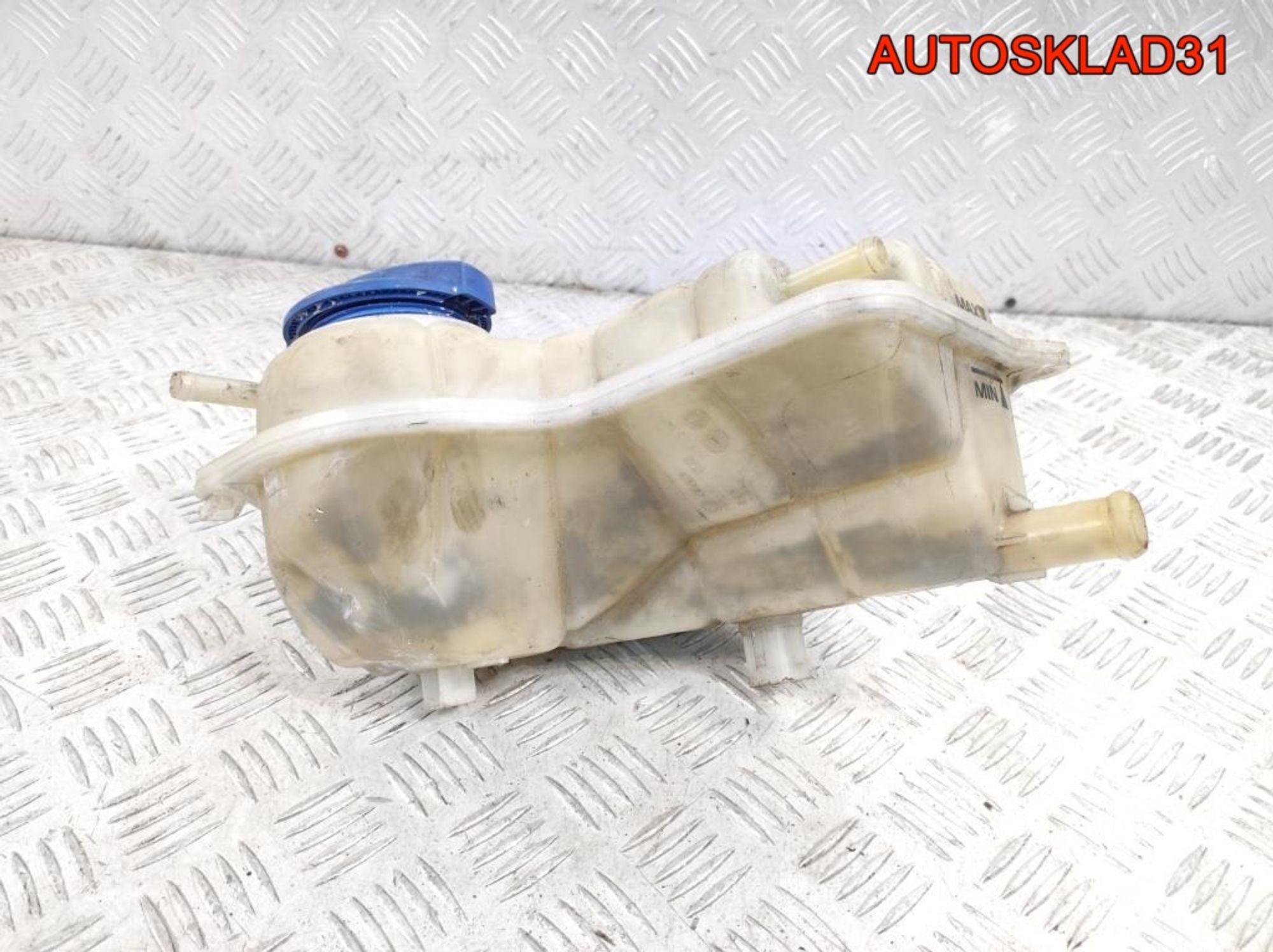 Бачок расширительный Audi A4 B6 8E0121403A, 1300 рублей, Дубовое