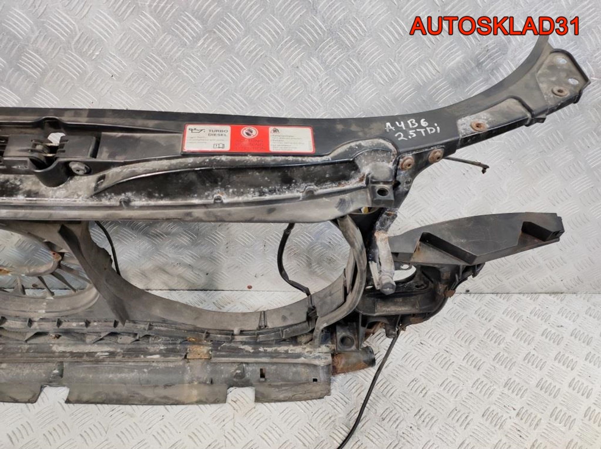 Панель передняя Audi A4 B6 2,5 Дизель 8E0805594A, 5400 рублей, Дубовое