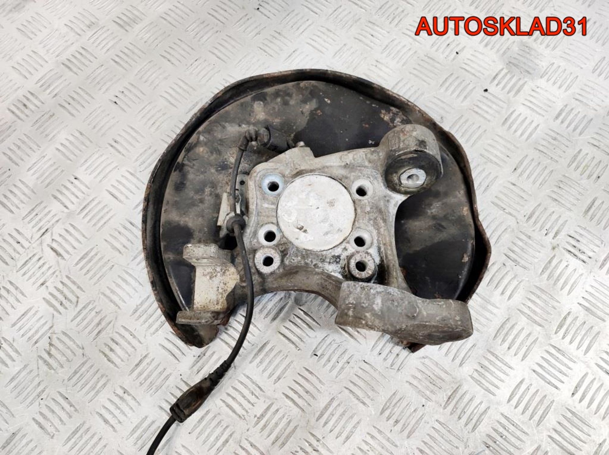 Кулак поворотный задний левый 2WD Audi A6 C6 4F0505433H, 1000 рублей, Дубовое
