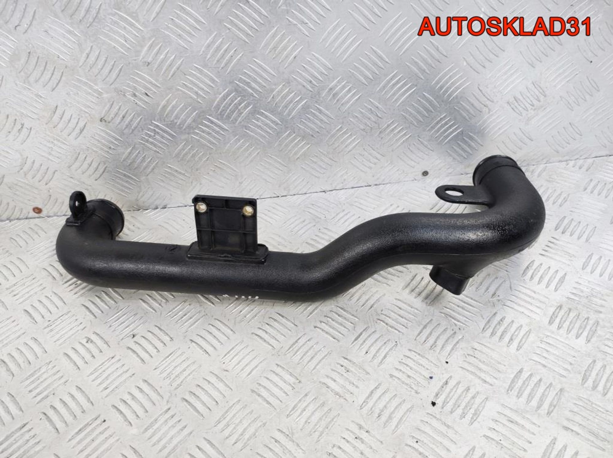 Патрубок интеркулера VW Passat B5 8D0145840M, 900 рублей, Дубовое