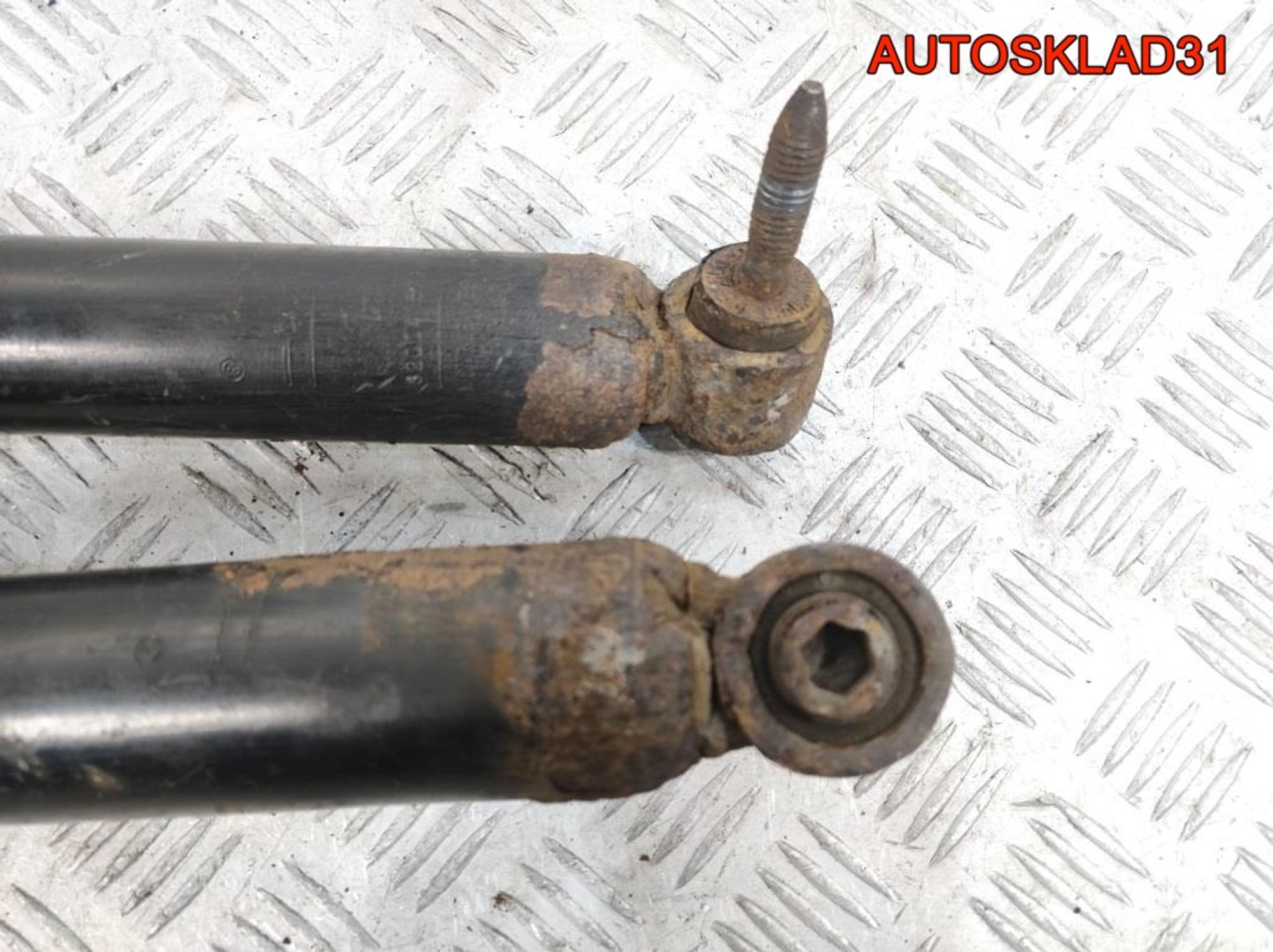 Амортизатор задний Renault Megane 2 8200415734, 1000 рублей, Дубовое