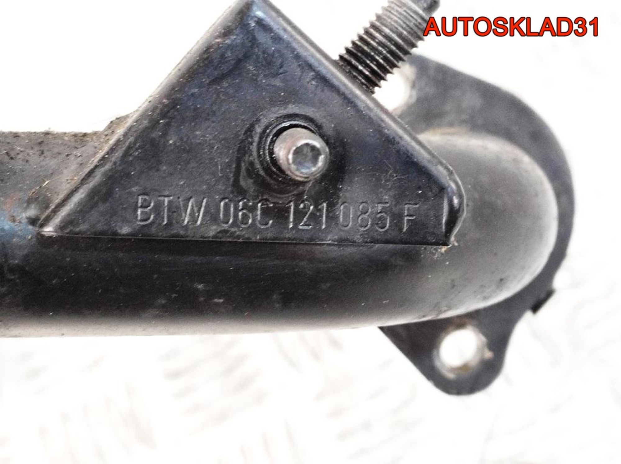 Трубка системы охлаждения Audi A4 B6 3,0 ASN 06C121085F, 1500 рублей, Дубовое