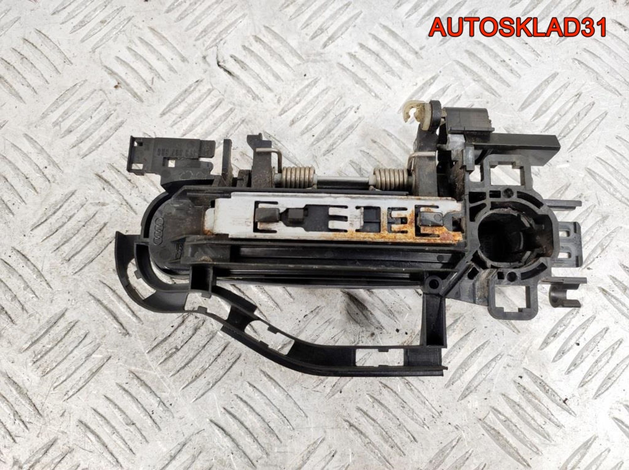 Ручка двери внешняя передняя правая Audi A6 C6 4F0837208B, 1800 рублей, Дубовое