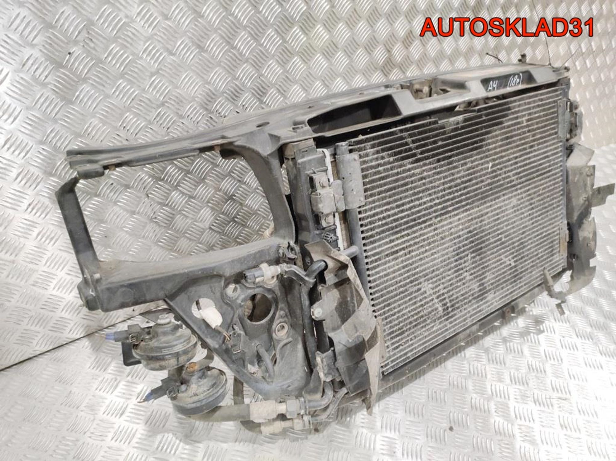 Панель передняя в сборе Audi A4 B5 Дорест 1,8 Бензин, 26000 рублей, Дубовое