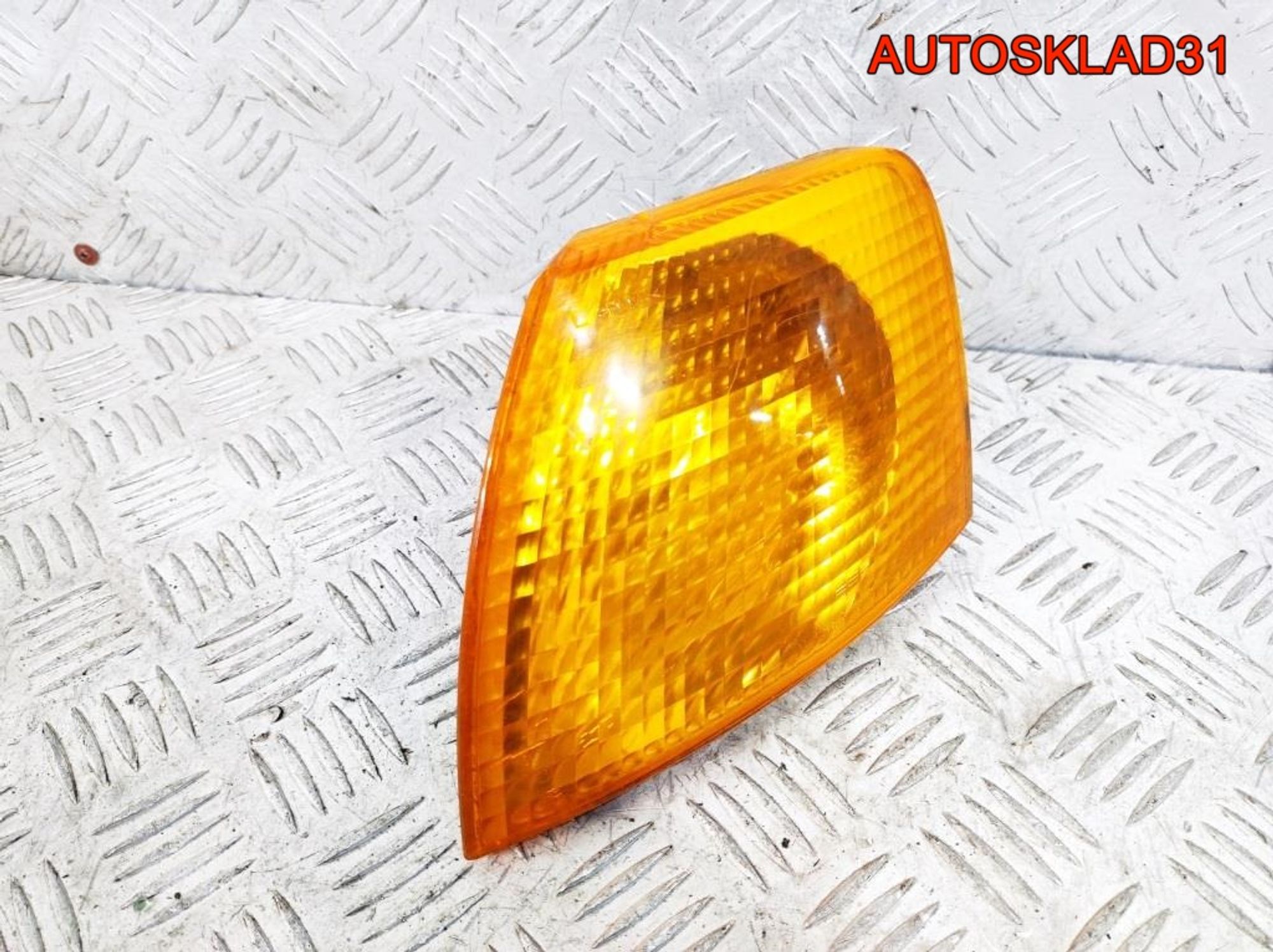 Указатель поворота левый VW Passat B5 3B0953049, 900 рублей, Дубовое