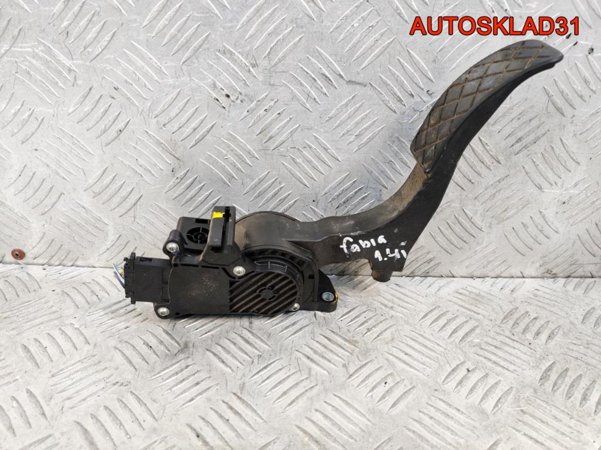 Педаль газа Skoda Fabia 1,4 Бензин 6Q1721503F, 1700 рублей, Дубовое