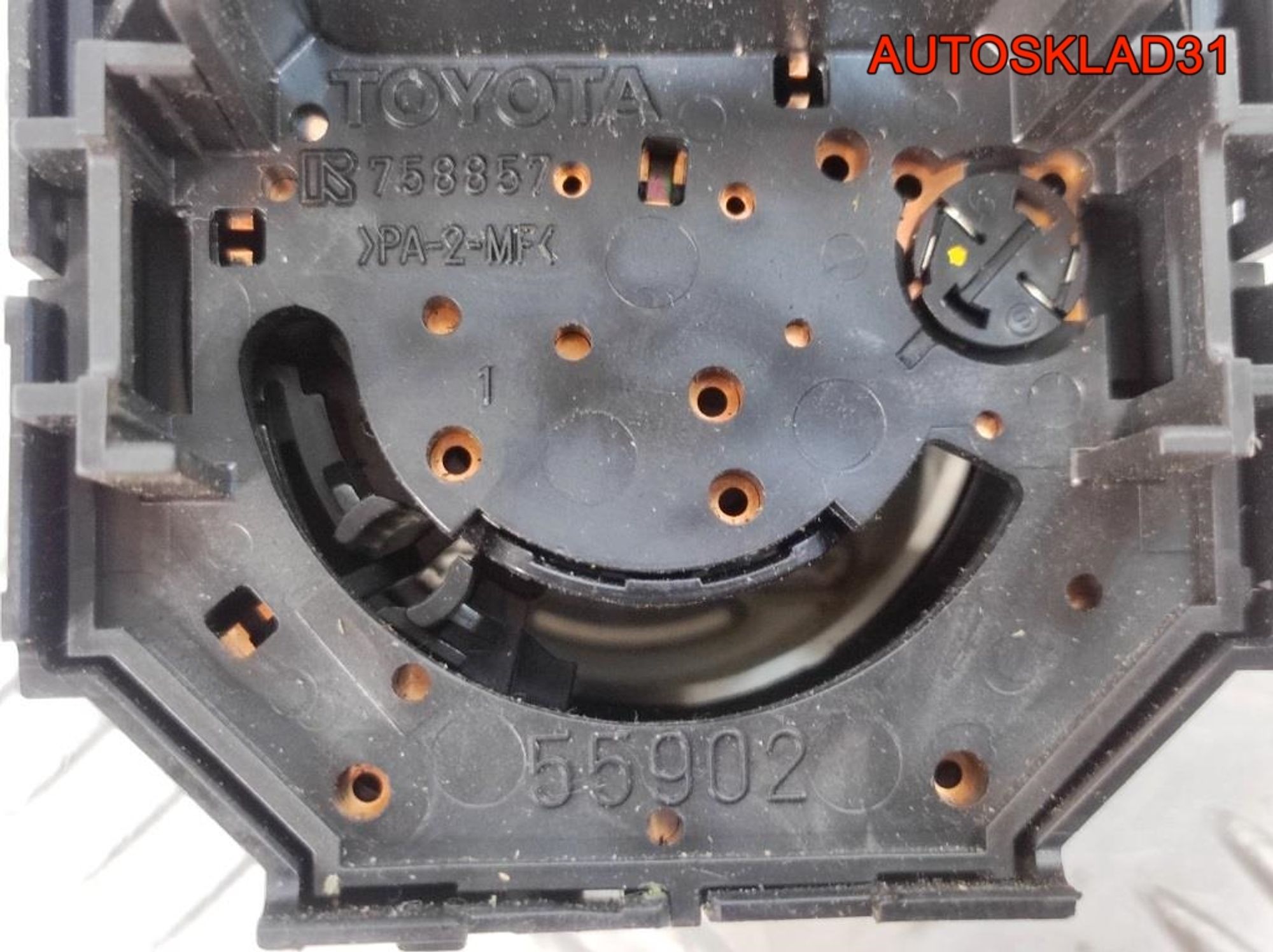 Переключатель отопителя Toyota Yaris 2 559020D010, 500 рублей, Дубовое