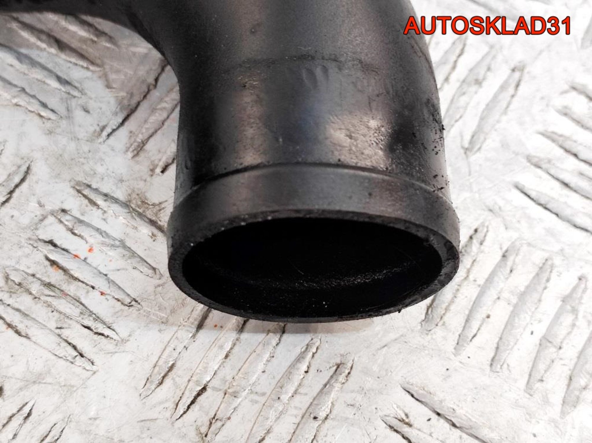 Патрубок интеркулера Opel Corsa D 1,3 Z13DTJ 13333735, 1300 рублей, Дубовое