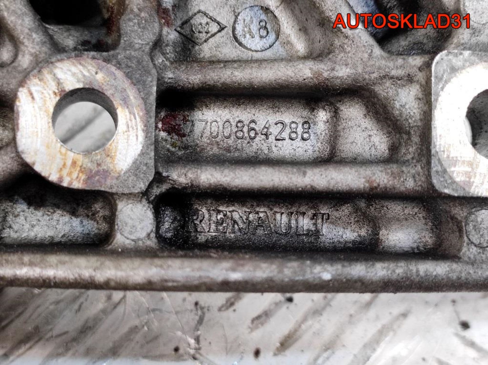 Кронштейн генератора Renault Clio 1,2 D4F Бензин 7700864288, 900 рублей, Дубовое