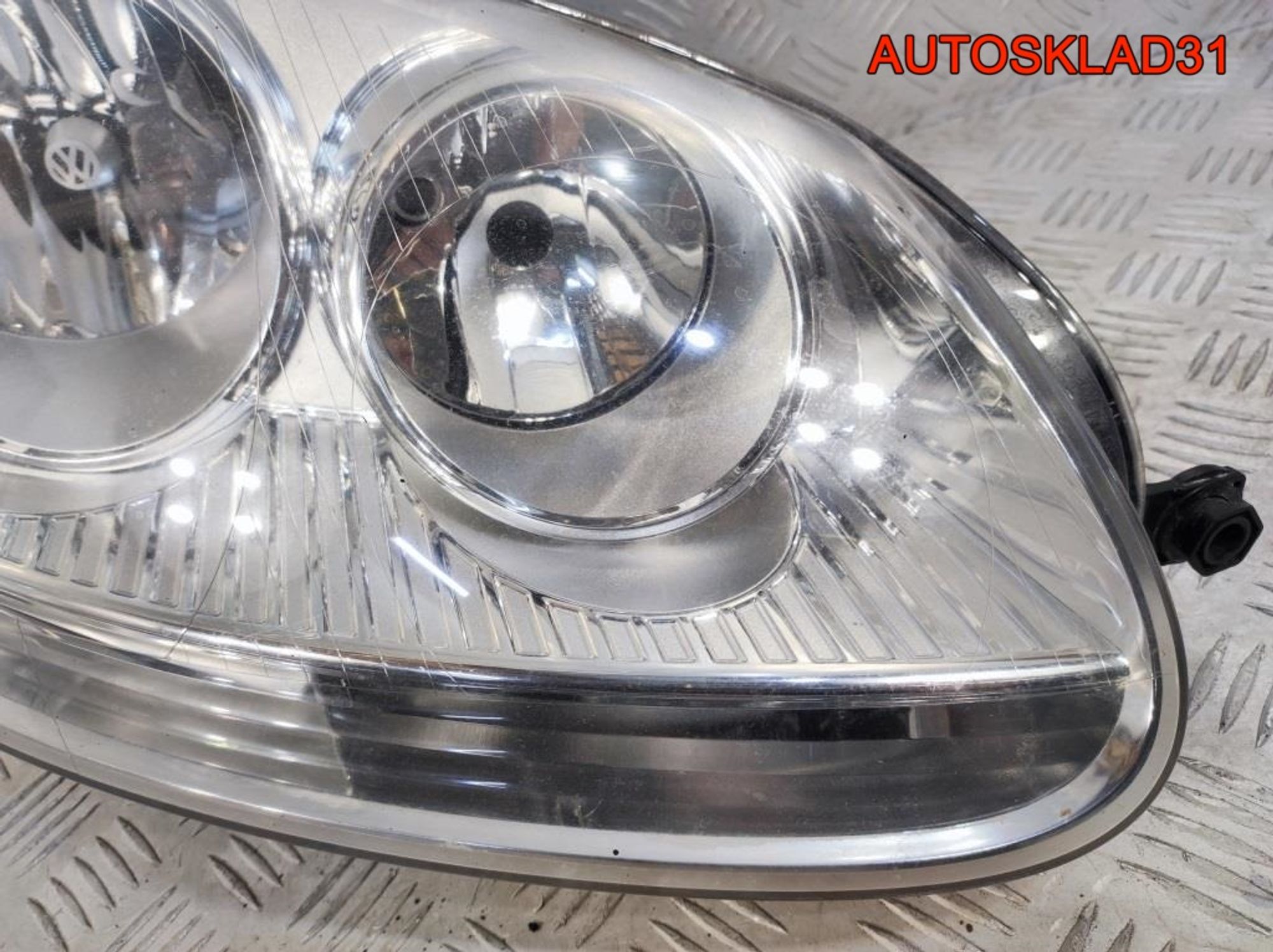 Фара правая Volkswagen Golf Mk5 1K6941006P, 5400 рублей, Дубовое