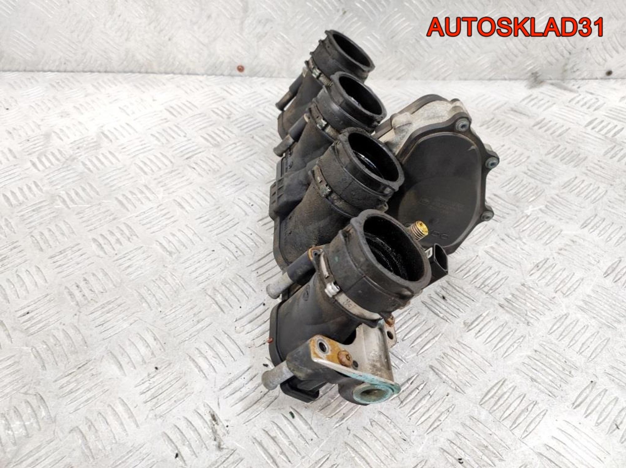 Рейка топливная VW Passat B6 2,0 BLR 06D133209T, 4500 рублей, Дубовое